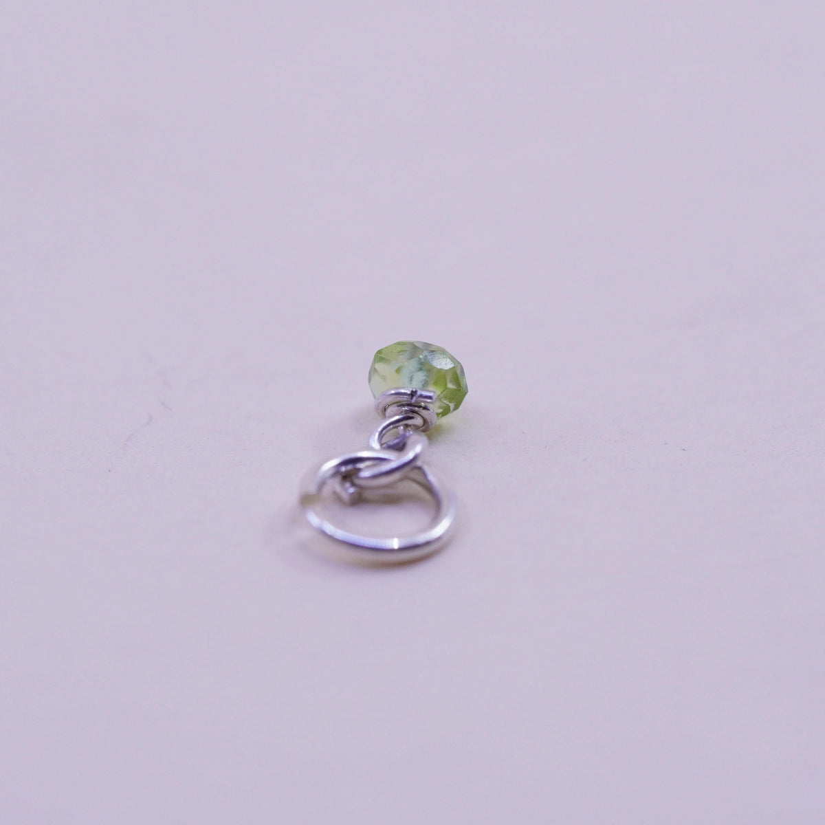 Vintage Sterling 925 silver handmade pendant with Peridot bead