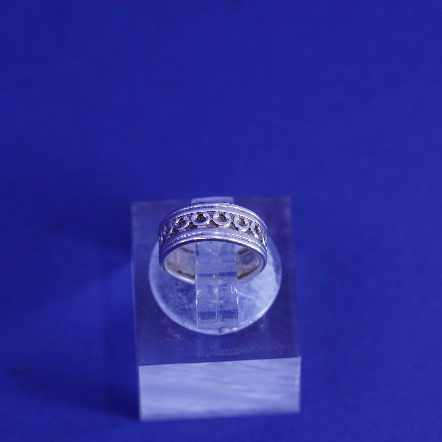 Size 1, vtg Mexico sterling silver handmade toe ring, tiny 925 heart open band