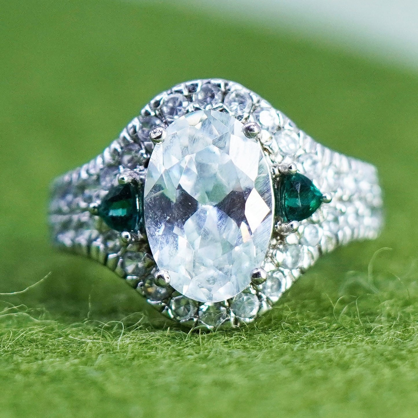 Size 7, Sterling silver engagement ring, 925 silver with oval cz and emerald