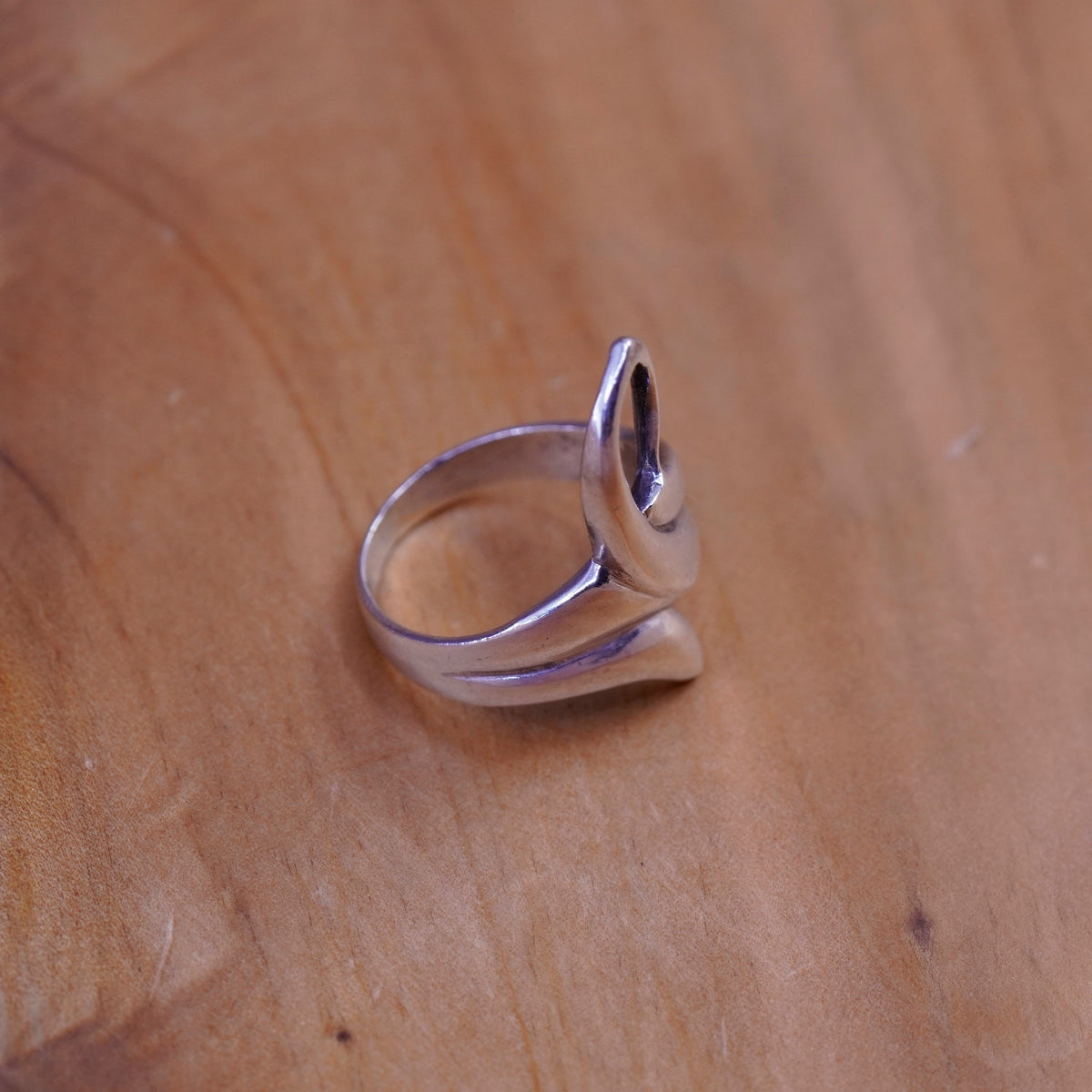 Size 6, vintage Sterling silver handmade ring, Modern 925 wavy band