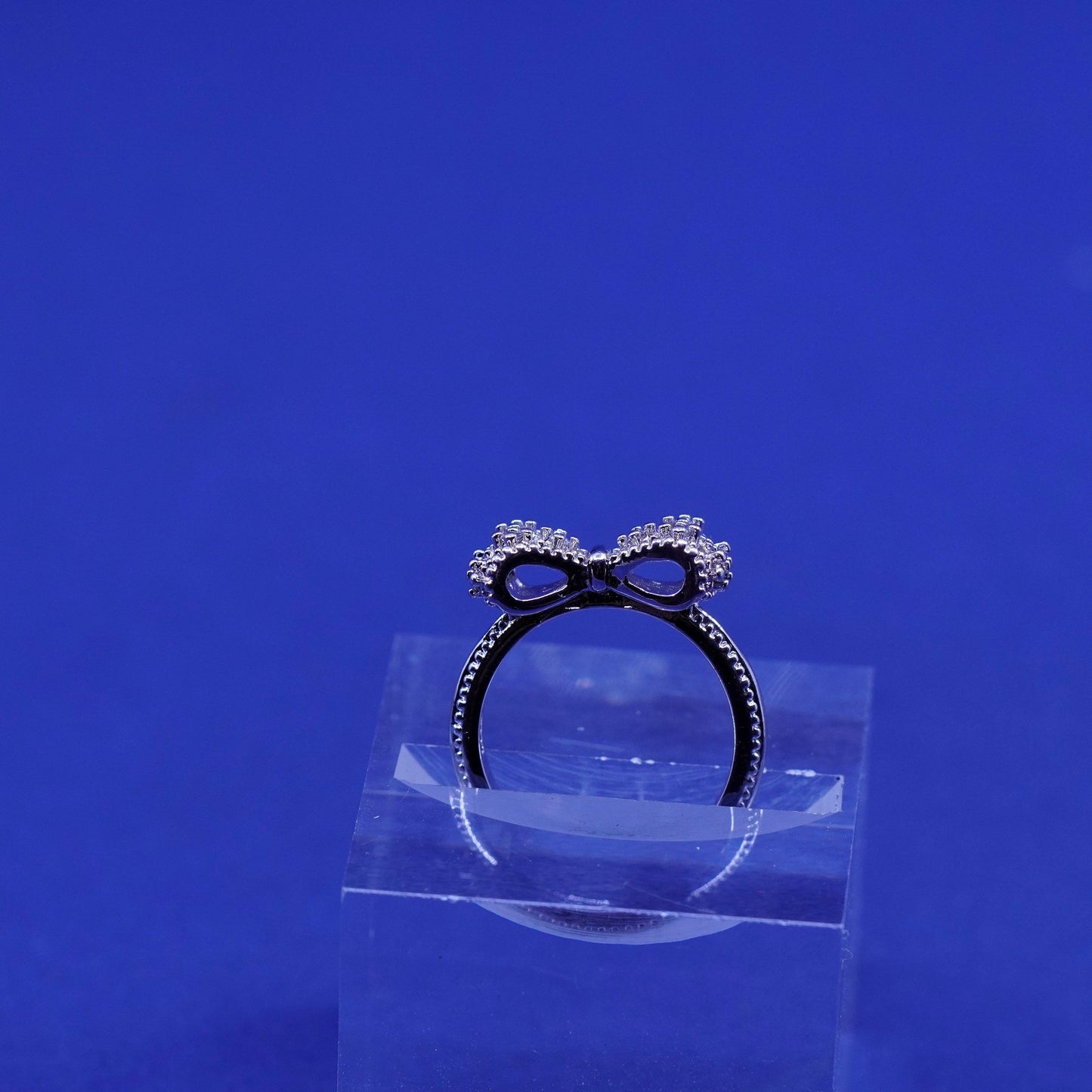 Size 4.5, vintage Sterling silver handmade ring, 925 bow tie ribbon ring w/ cz