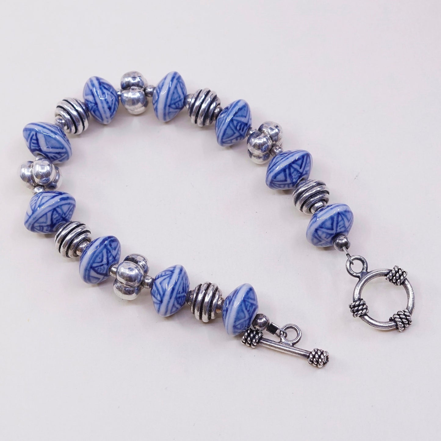 6.25”, VTG handmade bracelet glazed ceramic beads w/ 925 beads N toggle closure