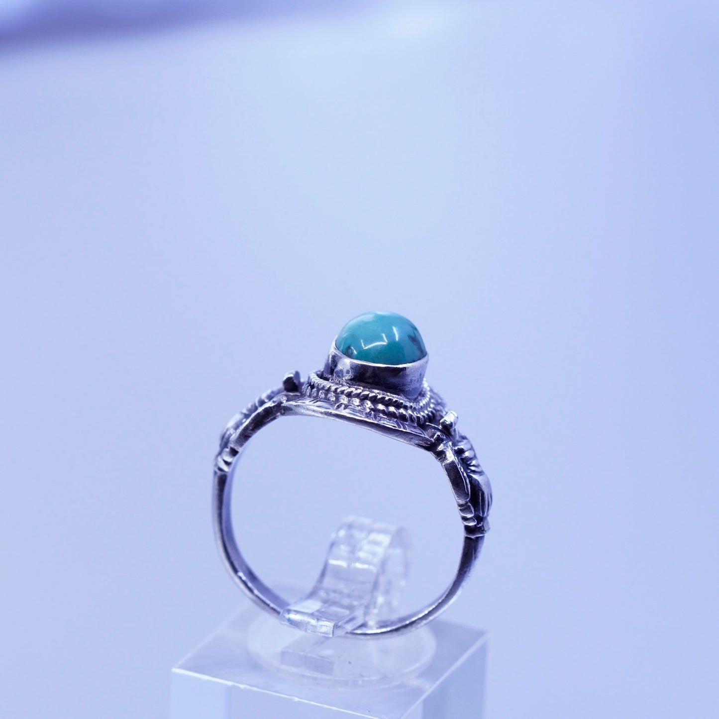 Size 9, Native American navajo Sterling 925 silver handmade ring with turquoise