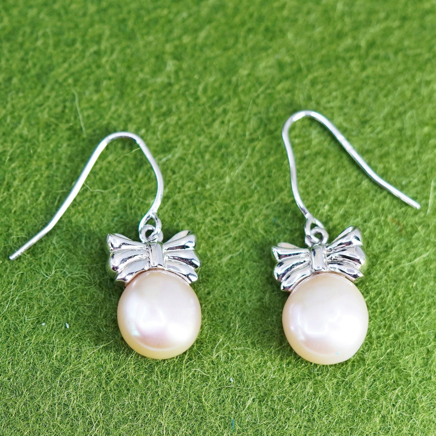 Vintage Sterling 925 silver handmade ribbon bowtie earrings with pearl beads