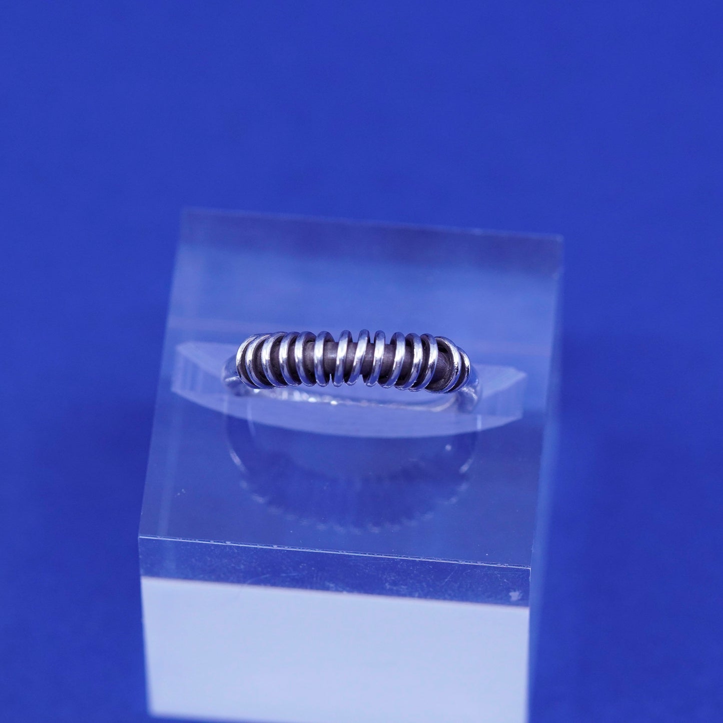 Size 3.75, vintage sterling silver ring, mexico 925 wired band