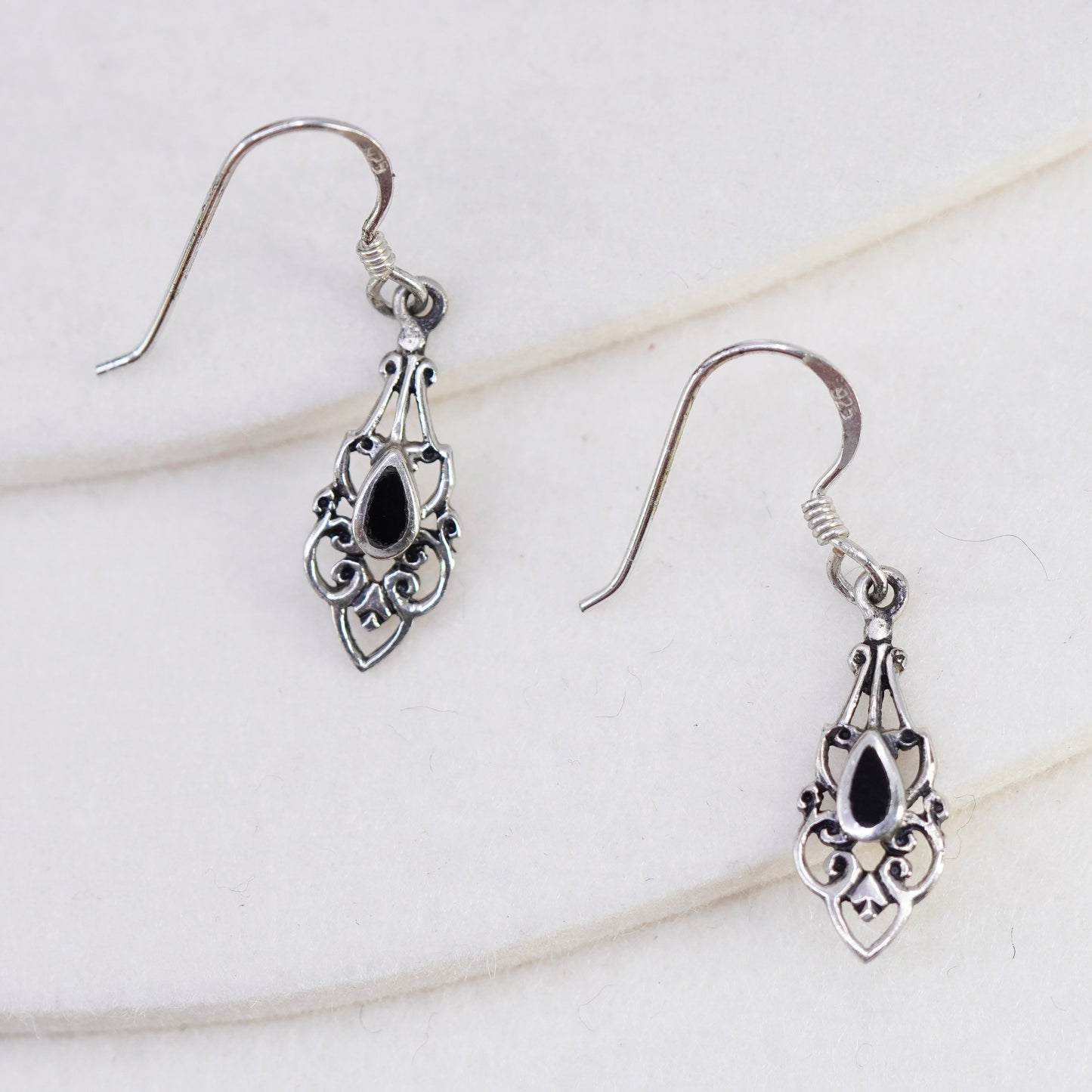 Mexico Sterling 925 silver handmade filigree teardrop earrings with black onyx