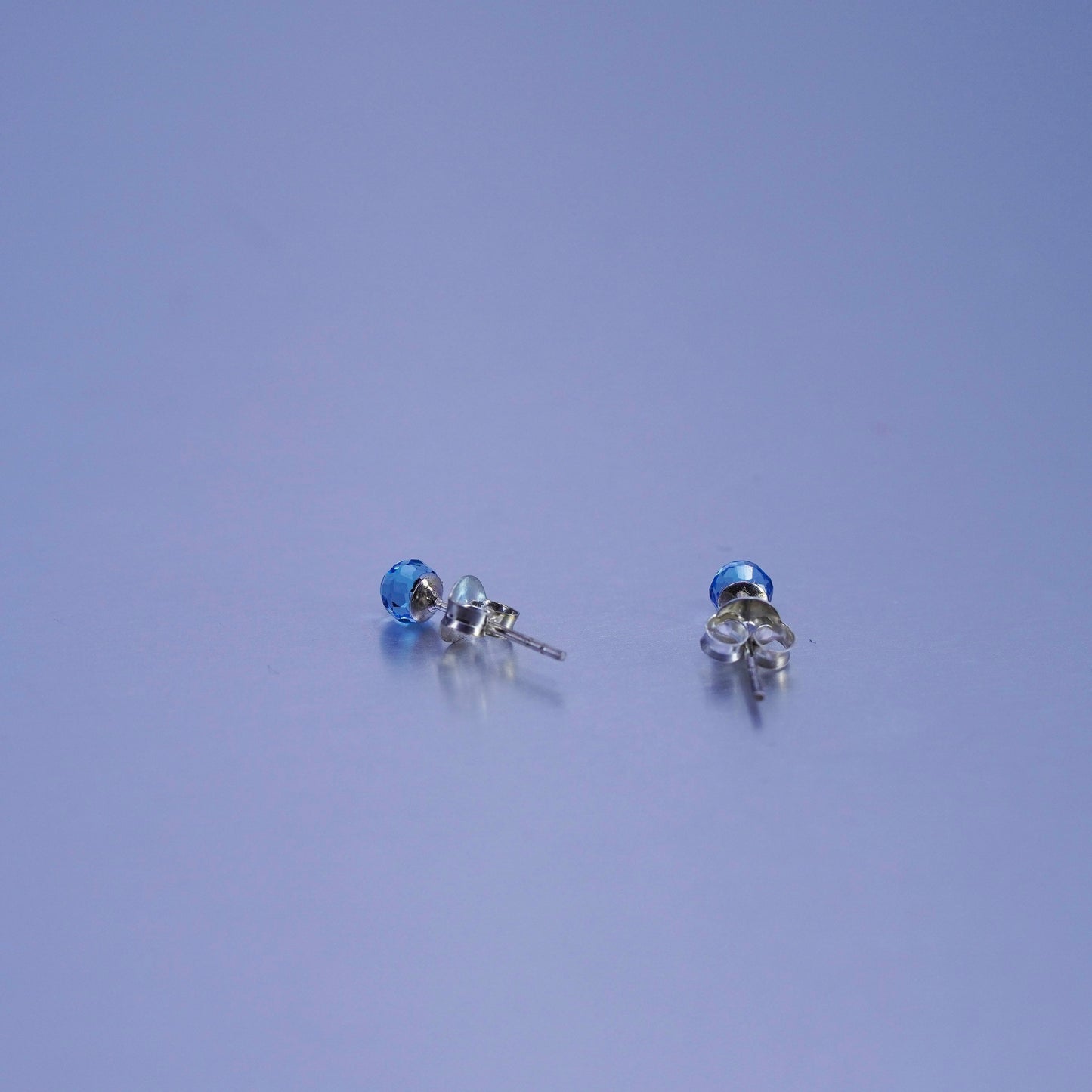 3mm, Vintage Sterling 925 silver earrings, studs with blue cz inlay