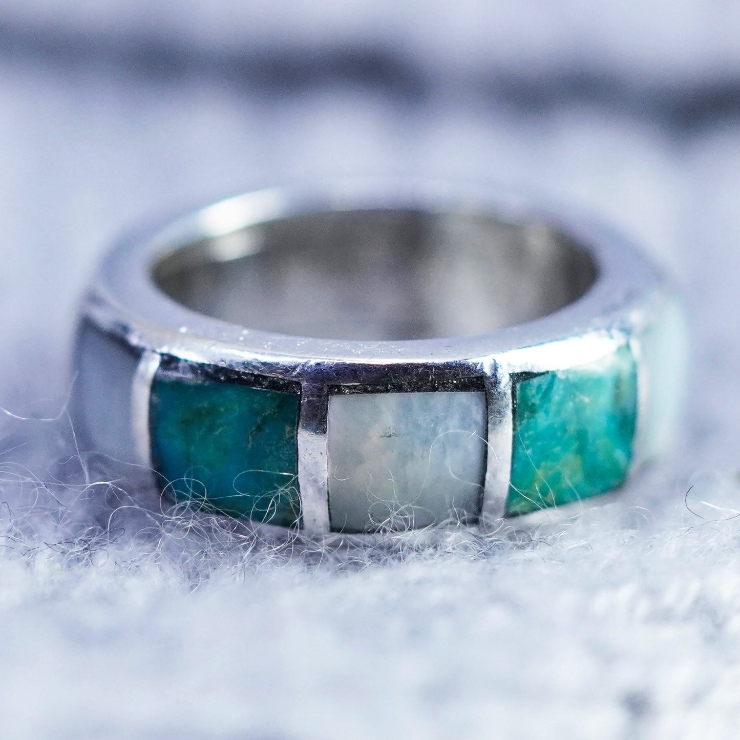 Size 5.5, Native American navajo Sterling 925 silver band ring turquoise mop
