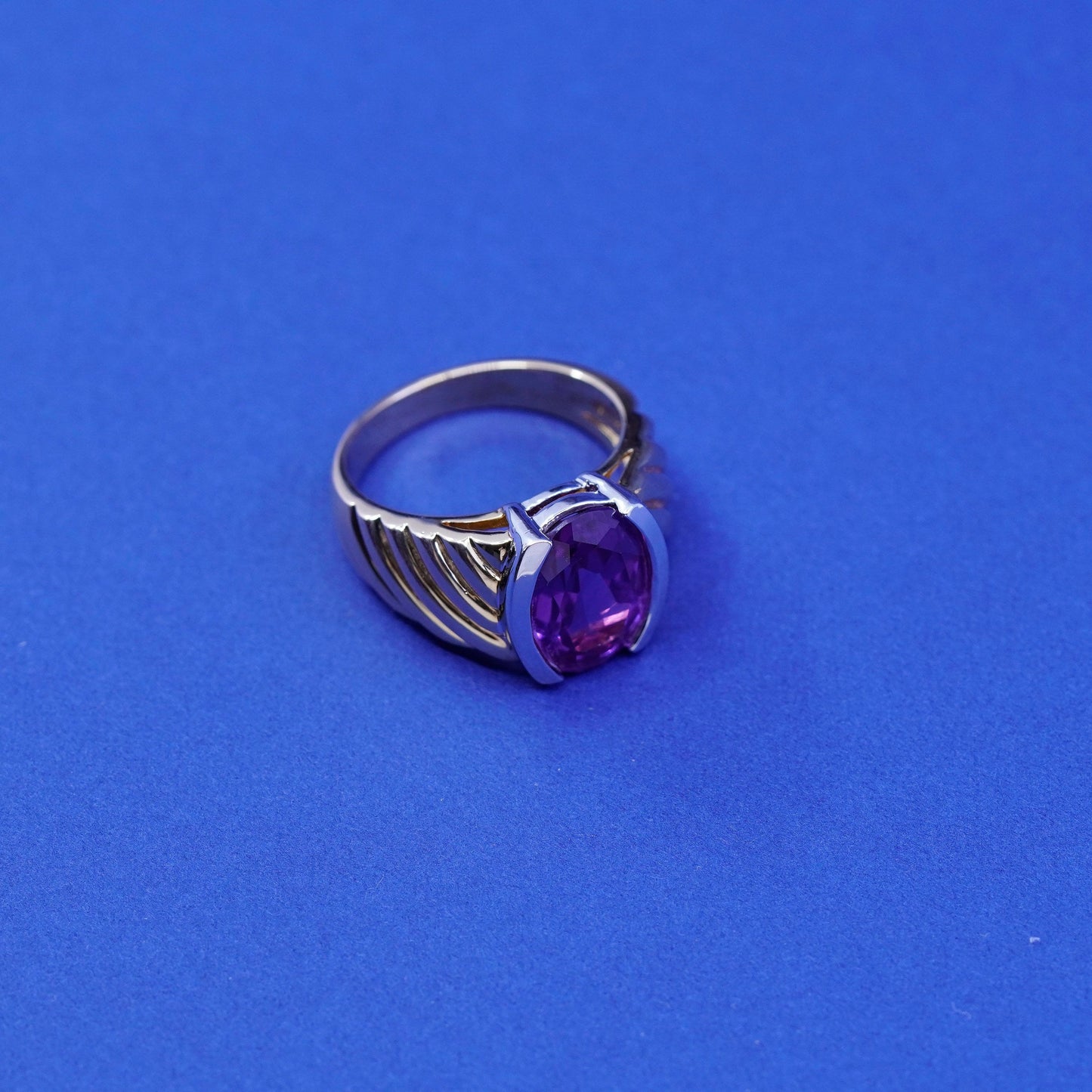 Size 10, vermeil gold over sterling 925 silver ribbed ring w/ oval amethyst