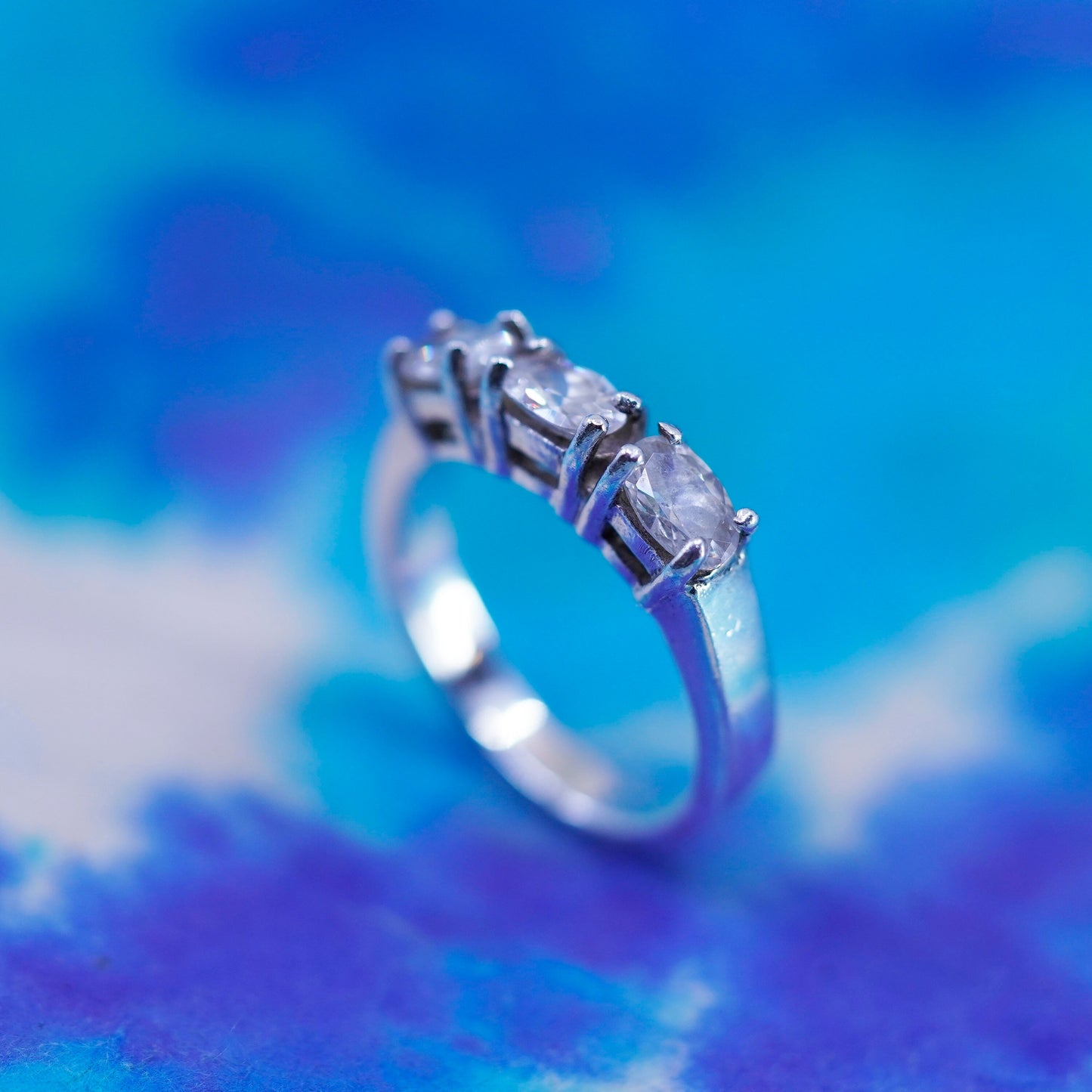 Size 7, vintage Sterling silver ring, 925 stackable band with clear cz