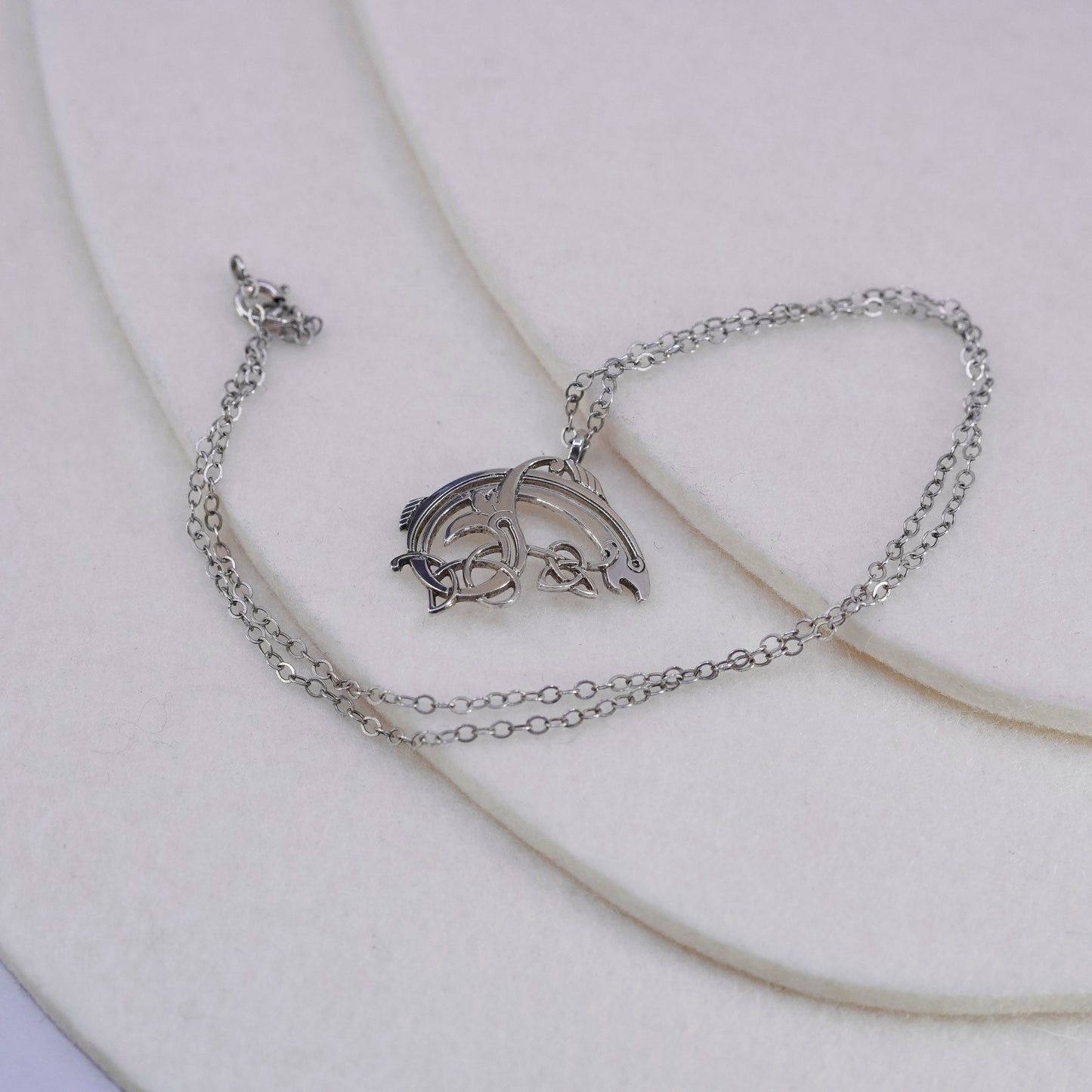 16”, VTG DMK Sterling 925 silver circle necklace Salmon of Knowledge pendant