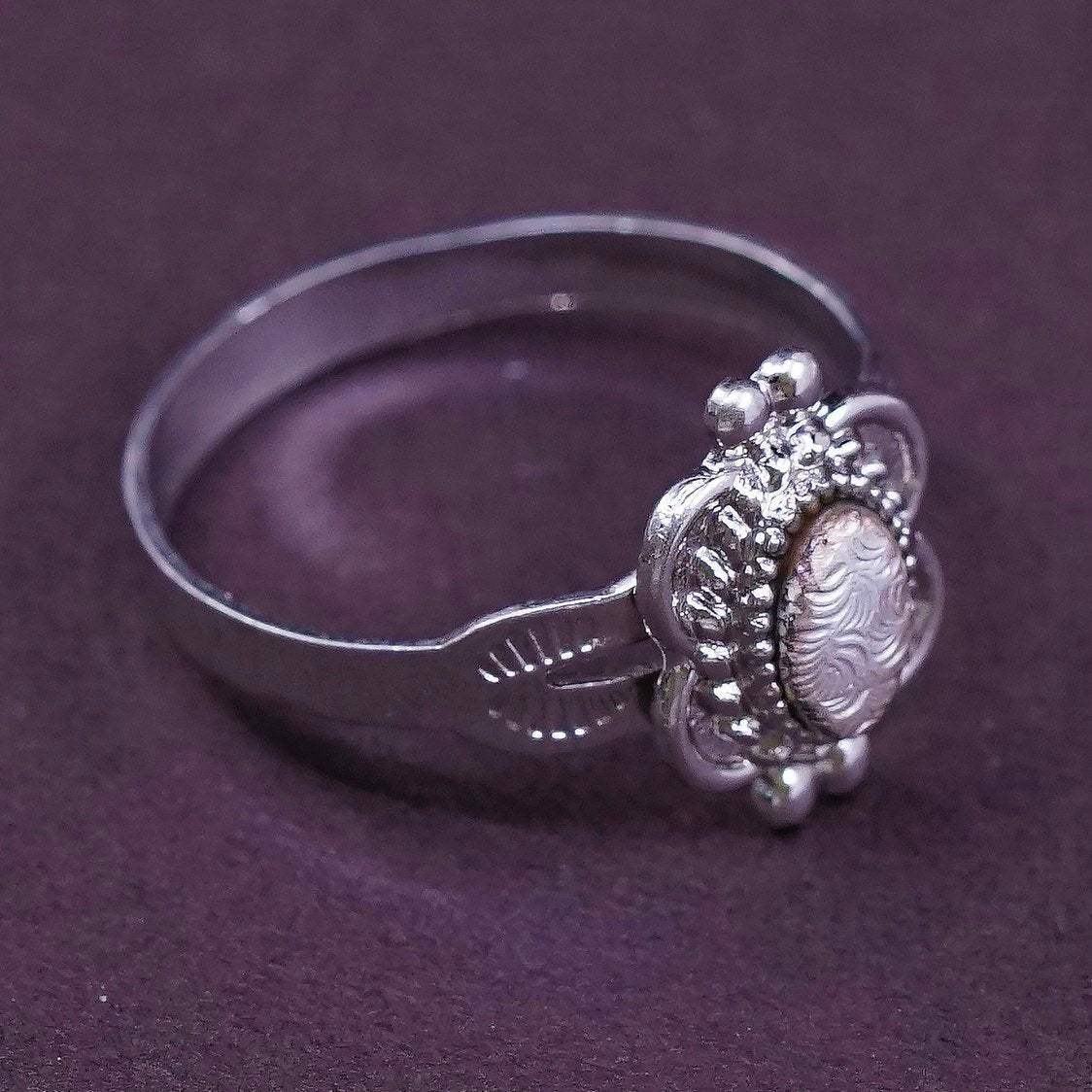 sz 7.75, Native American Sterling silver handmade ring, 925 beads