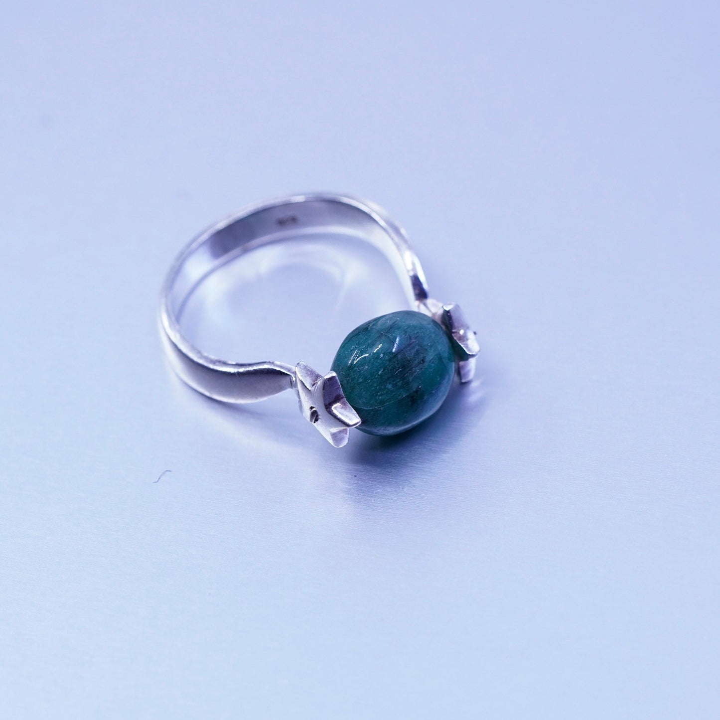 Size 8, vintage star Sterling 925 silver handmade spinner ring with turquoise