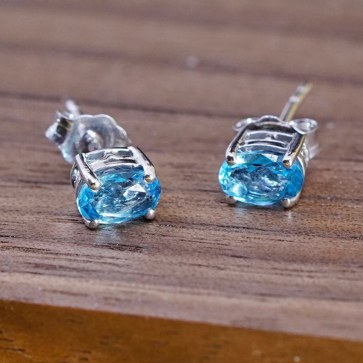 Vintage Sterling 925 silver oval topaz studs, earrings