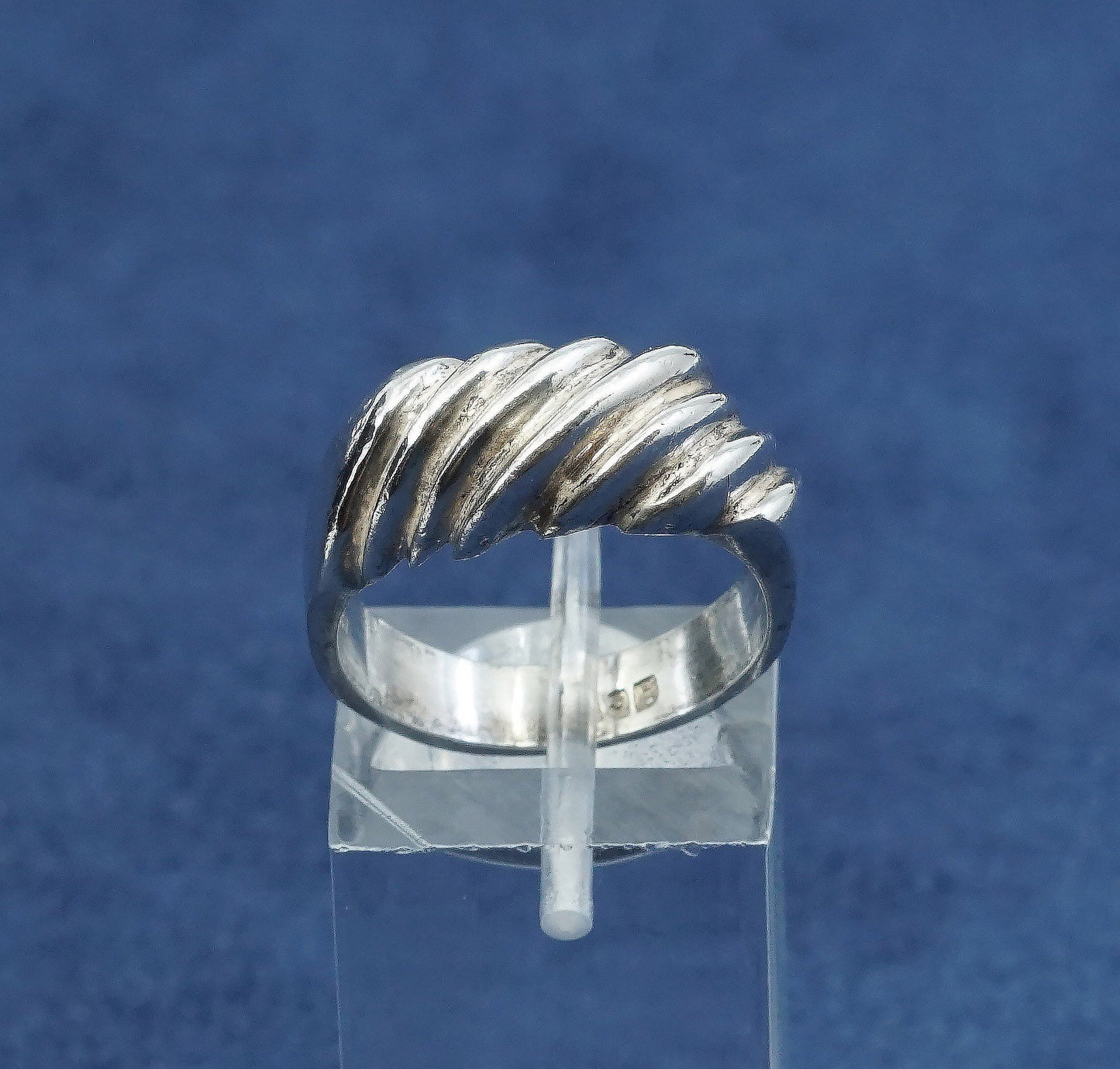 sz 7, vtg minimalist, simple Sterling silver handmade ribbed 925 statement ring