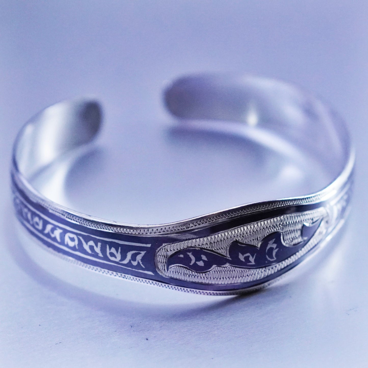 6.5”, vtg Indian Siam sterling silver bracelet, 925 disc engraved goddess cuff