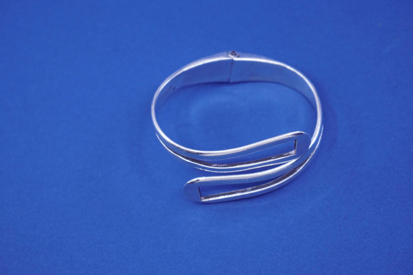 6”, vintage sterling silver handmade bracelet, 925 teardrop wrap bangle