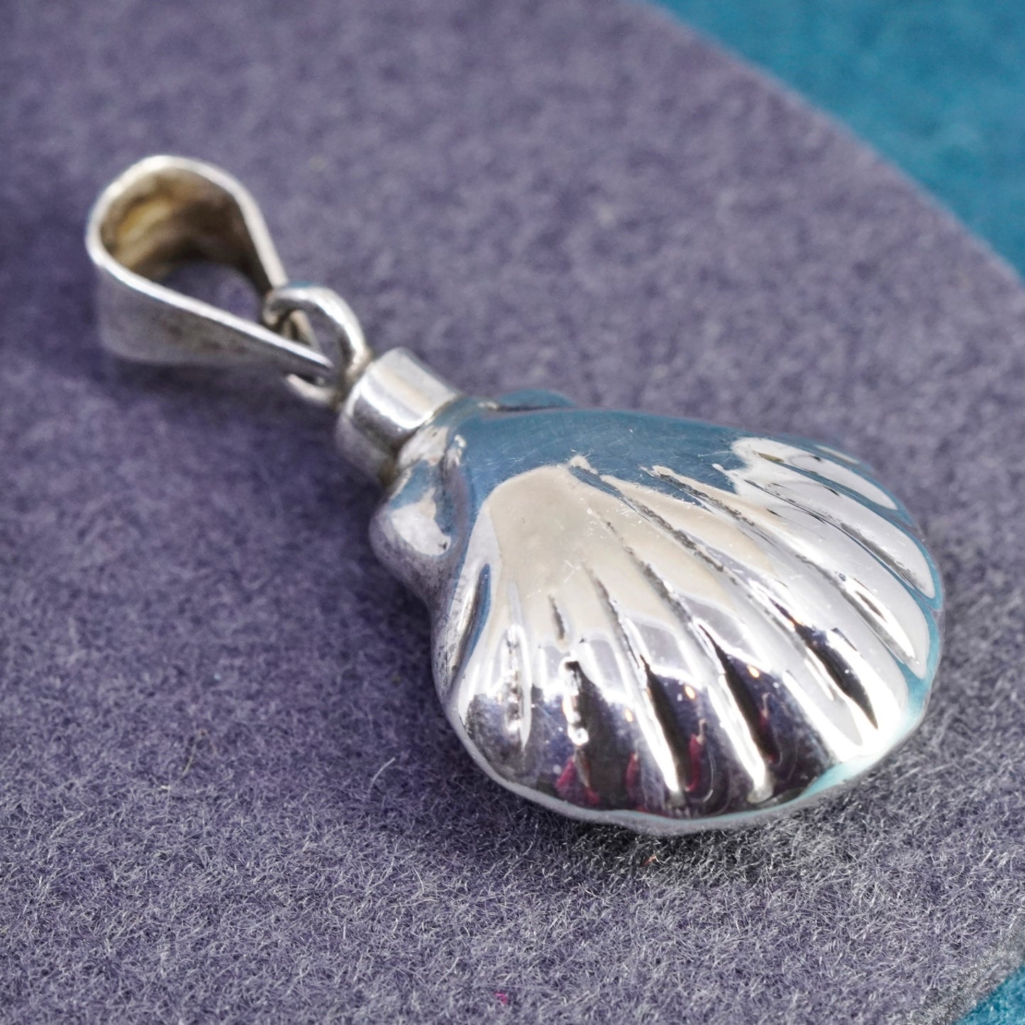 Vintage Sterling 925 silver handmade shell shaped poison bottle pendant