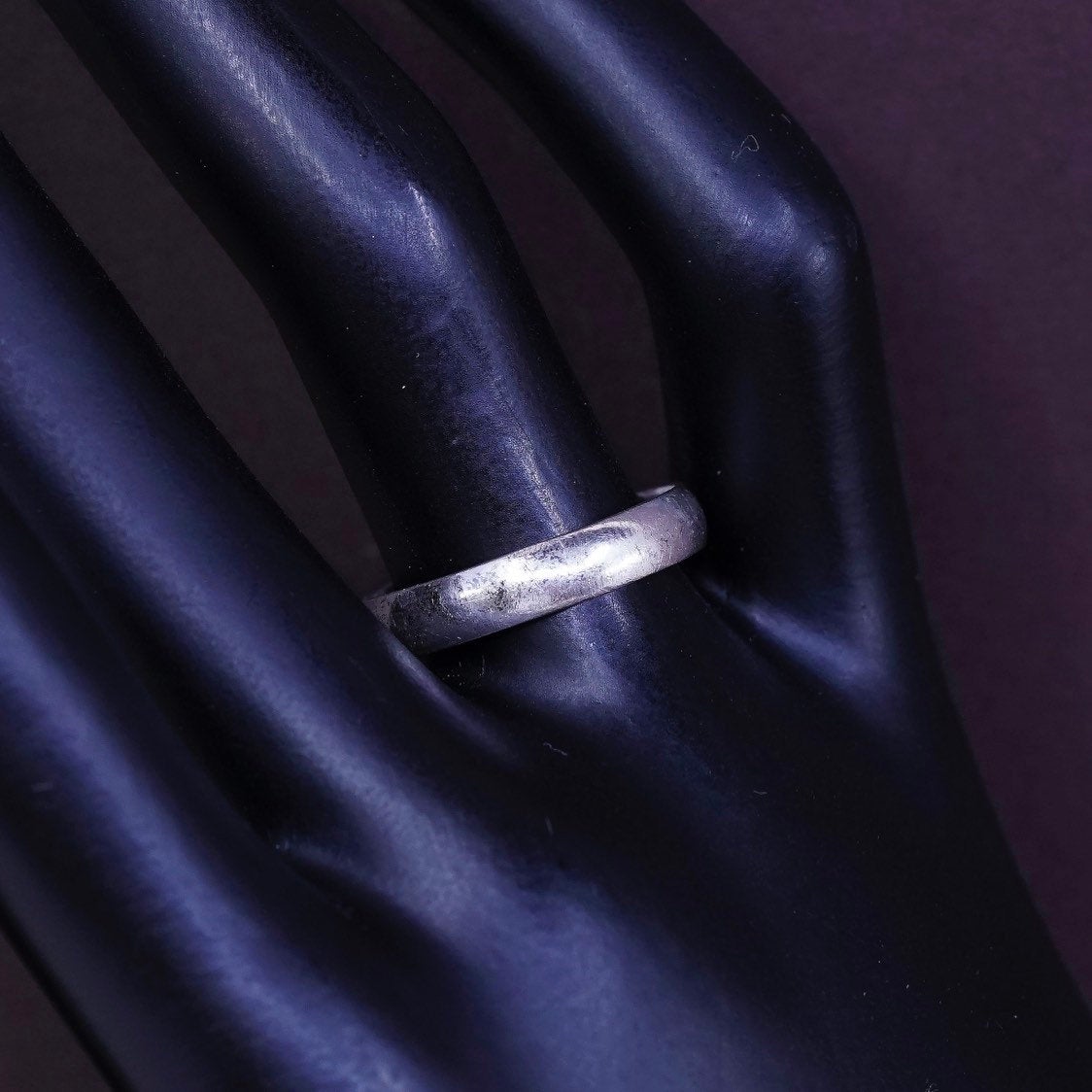 sz 8.25, vtg Sterling silver prayer ring, 925 band w/ "love" engraved