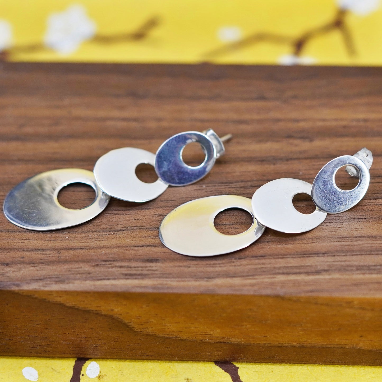 Vintage Sterling silver handmade earrings, 925 oval disc dangle
