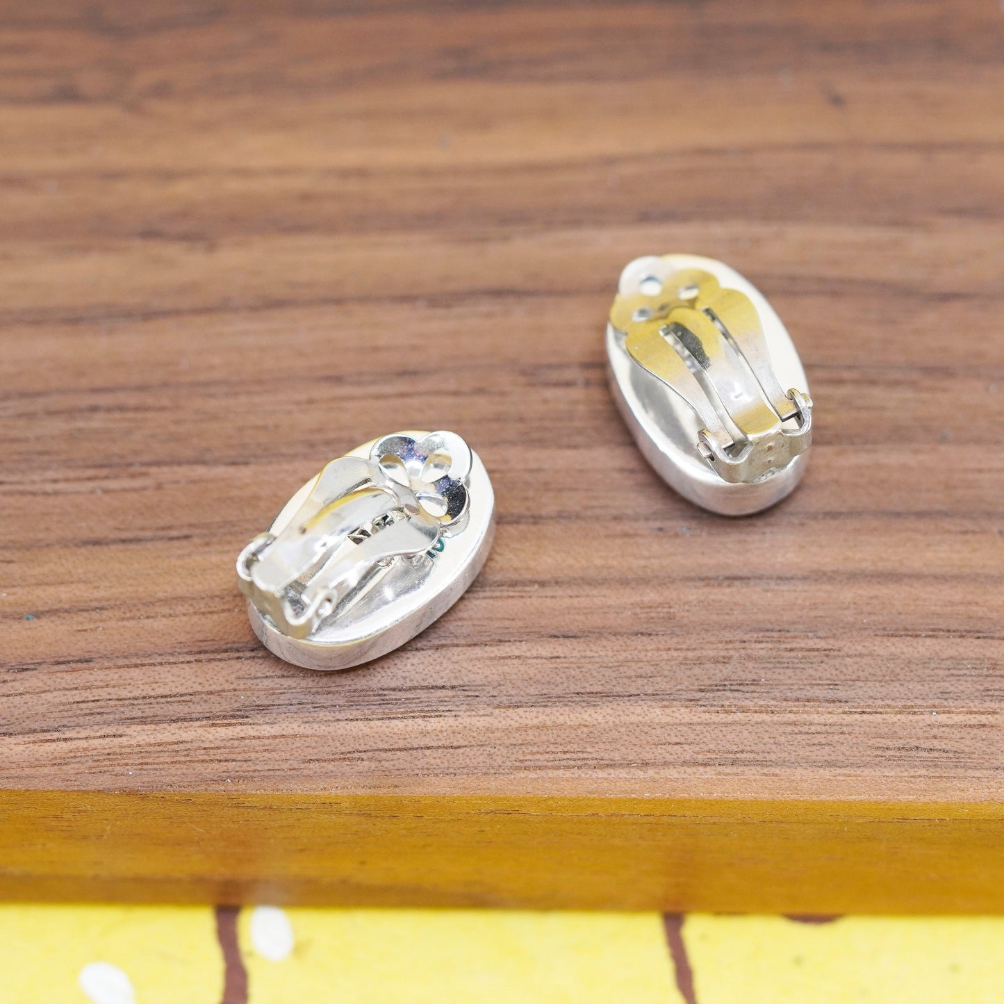 Vintage Mexico Sterling silver handmade earrings, oval 925 clip on w/ turquoise