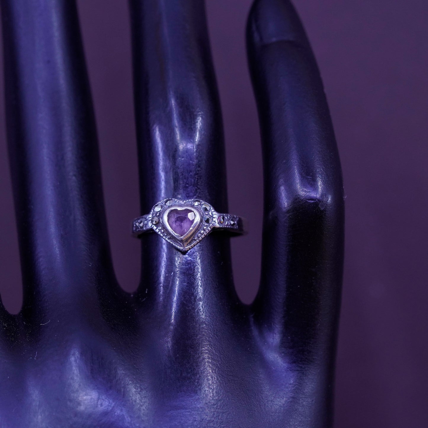 Size 6.25, Sterling 925 silver handmade ring with heart amethyst and marcasite
