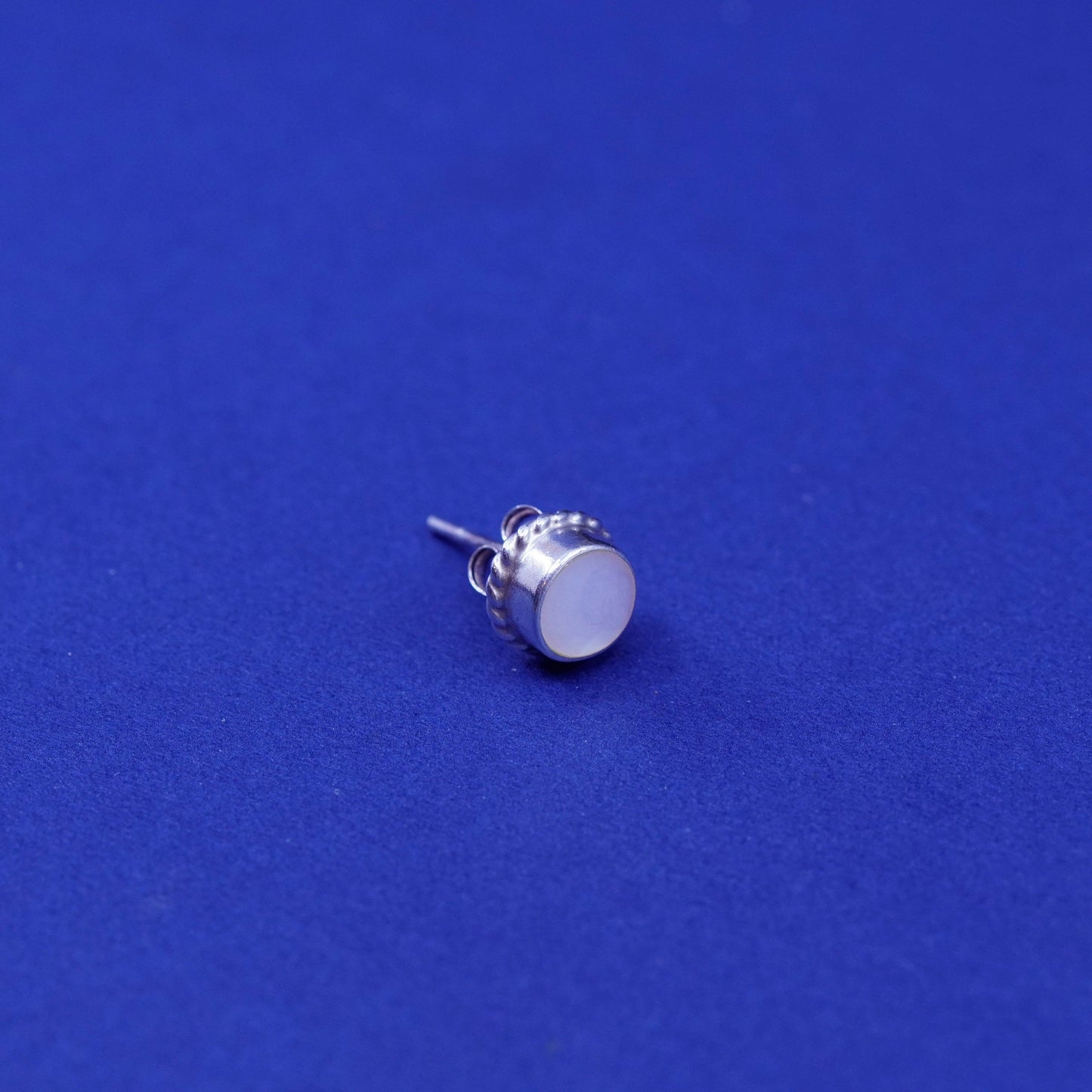 Vintage Sterling 925 silver studs with mother of pearl, earrings