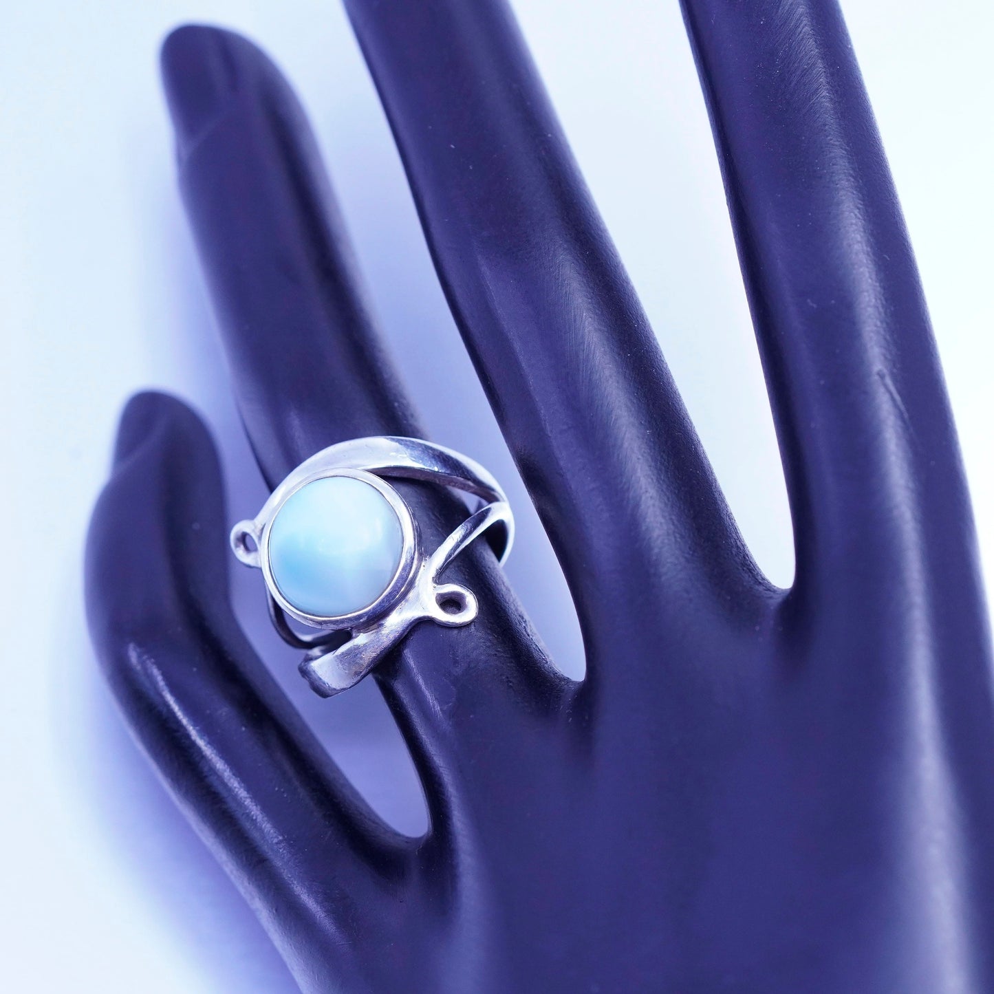 Size 5, vintage Sterling 925 silver handmade ring with Larimar