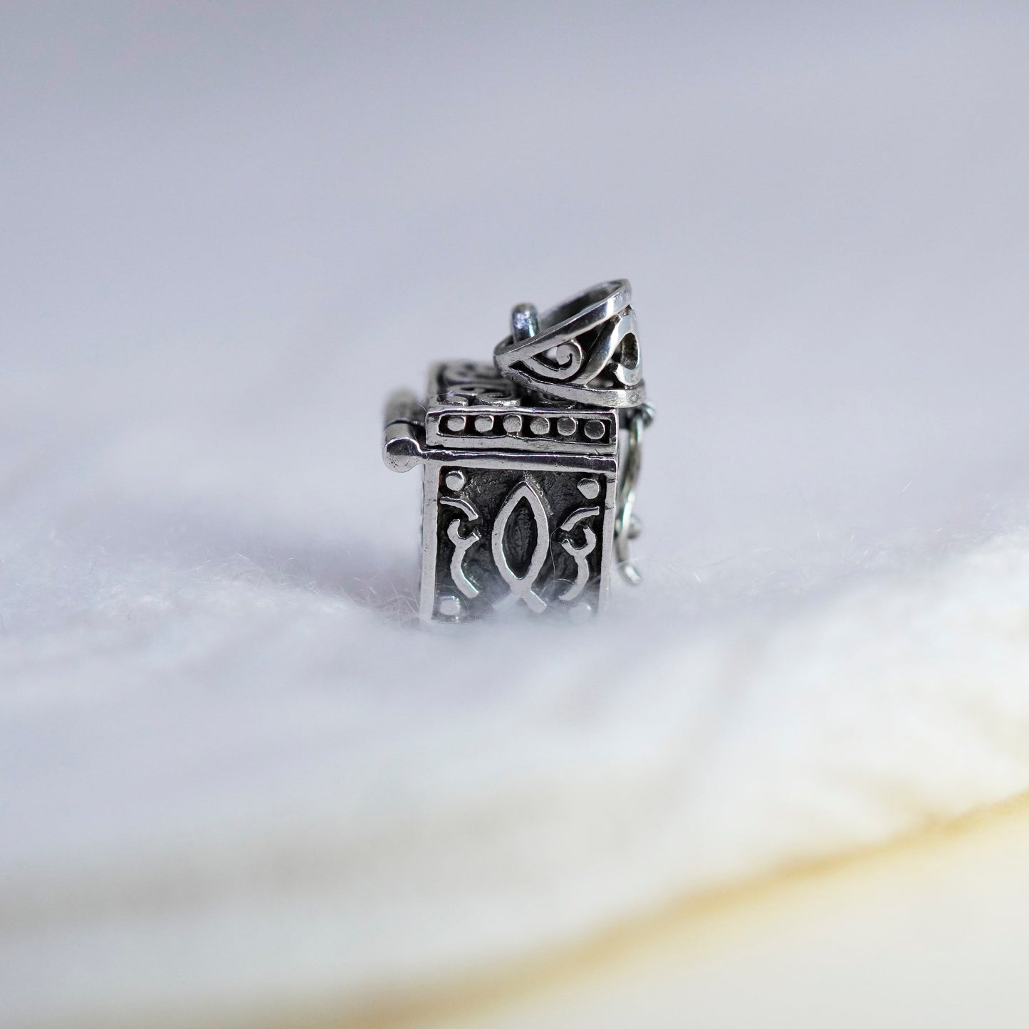 Sterling silver handmade prayer box pendant, 925 locket charm with filigree