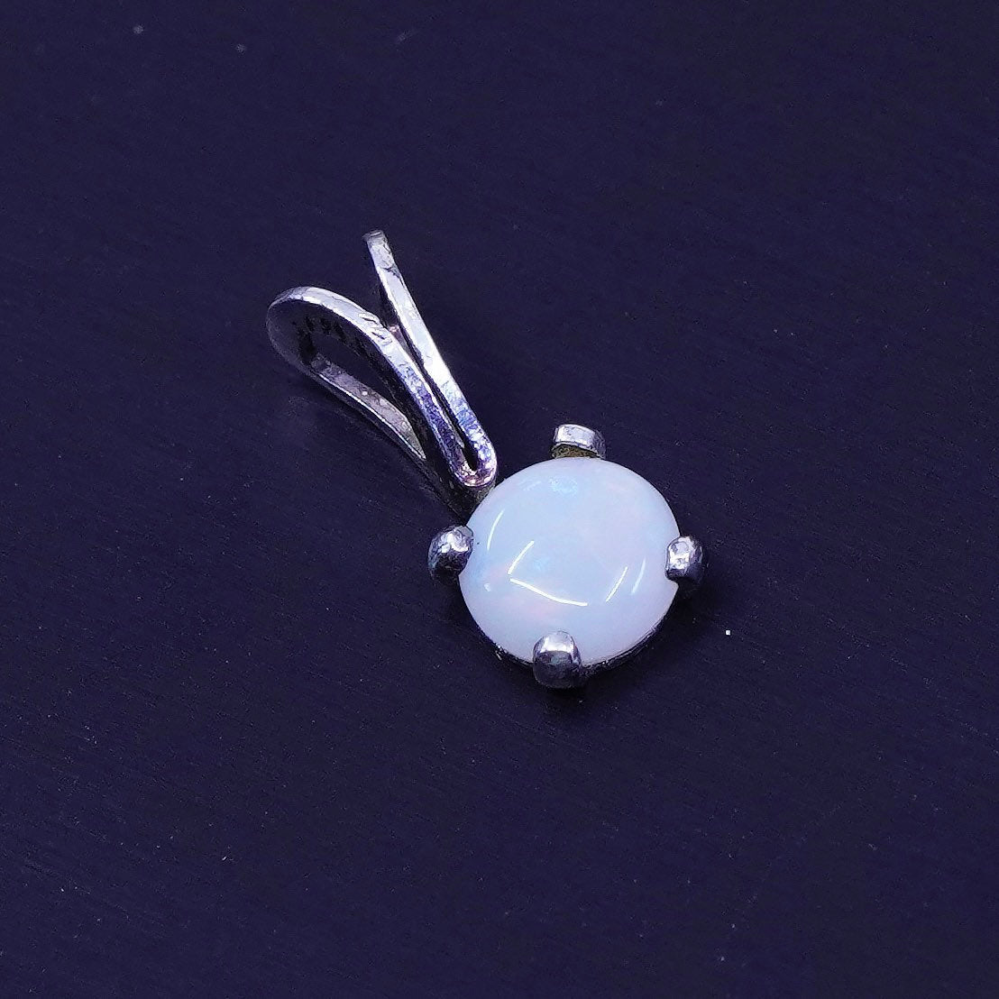 antique sterling 925 silver pendant with round opal
