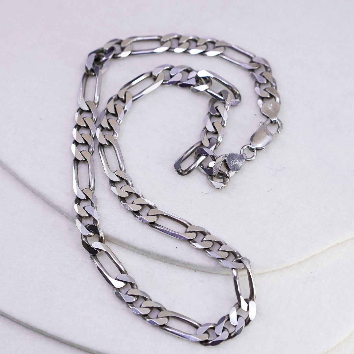 18” 8mm, vintage Italy Sterling 925 silver bold figaro chain necklace