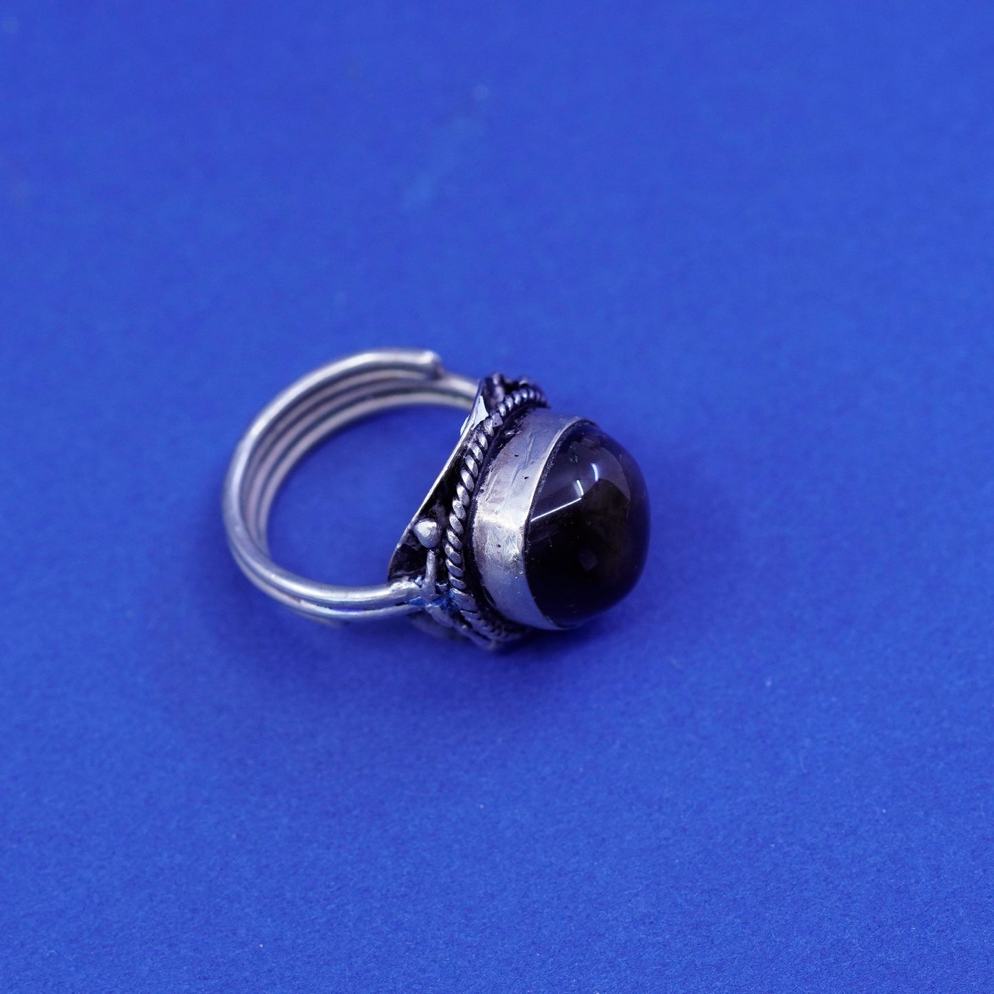 Size 5.5, vintage Sterling 925 silver handmade ring with tiger eye
