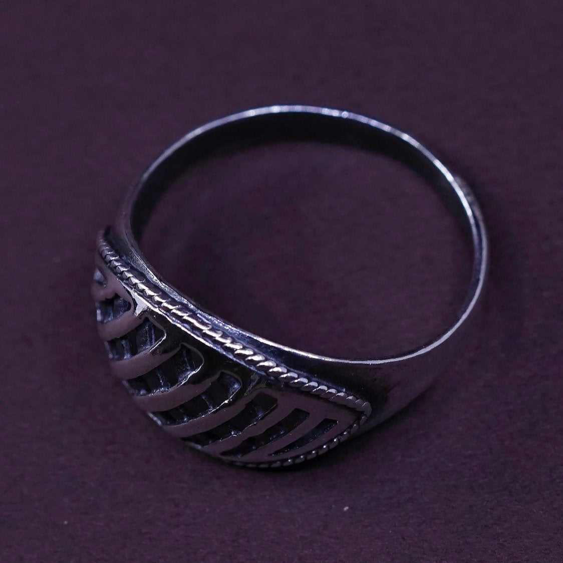 sz 8, vtg Sterling silver handmade ring, southwestern 925 wavy band