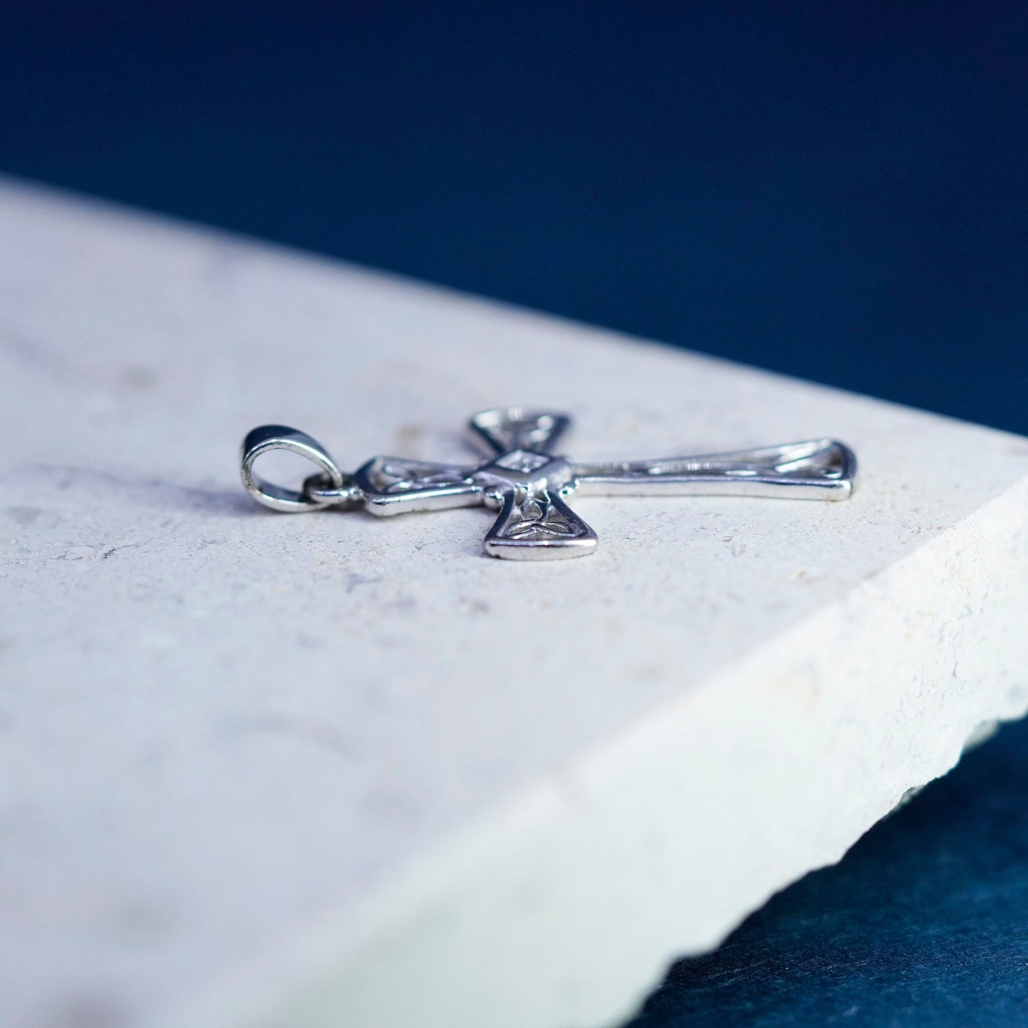 Vintage Sterling silver handmade pedant, filigree 925 cross w/ genuine diamond