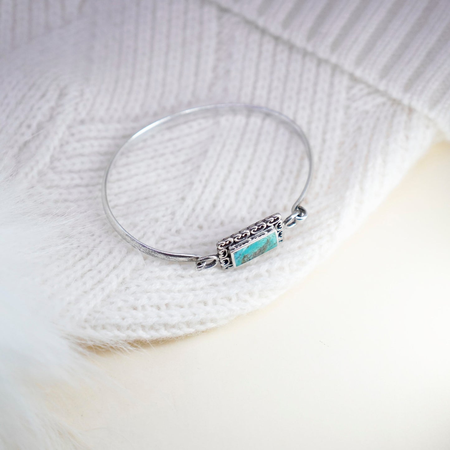 6.75”, Vintage sterling silver hinged bangle bracelet with turquoise inlay