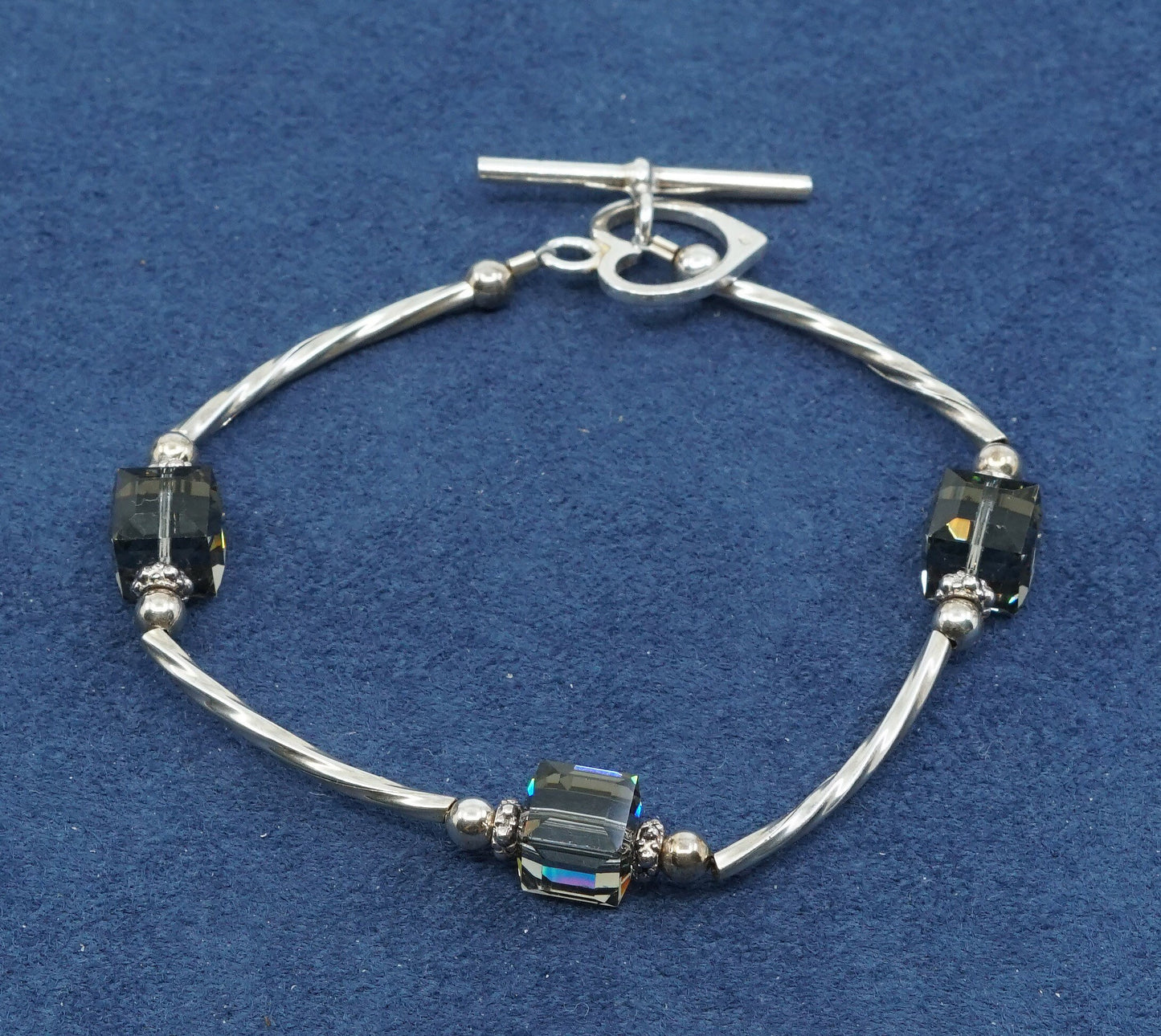6.75", vtg Sterling silver handmade bracelet, 925 bar w/ Swarovski crystal