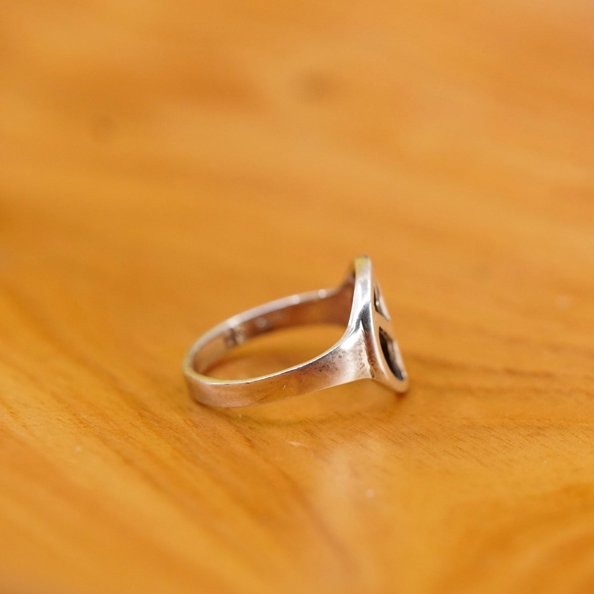Size 4.75, vintage Sterling silver handmade ring, 925 CND peace sign band