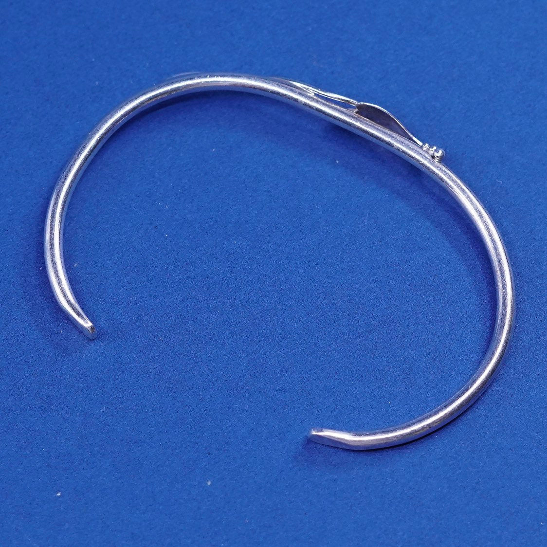 6.25", stackable sterling silver handmade bracelet, 925 cuff w/ vine N leaves