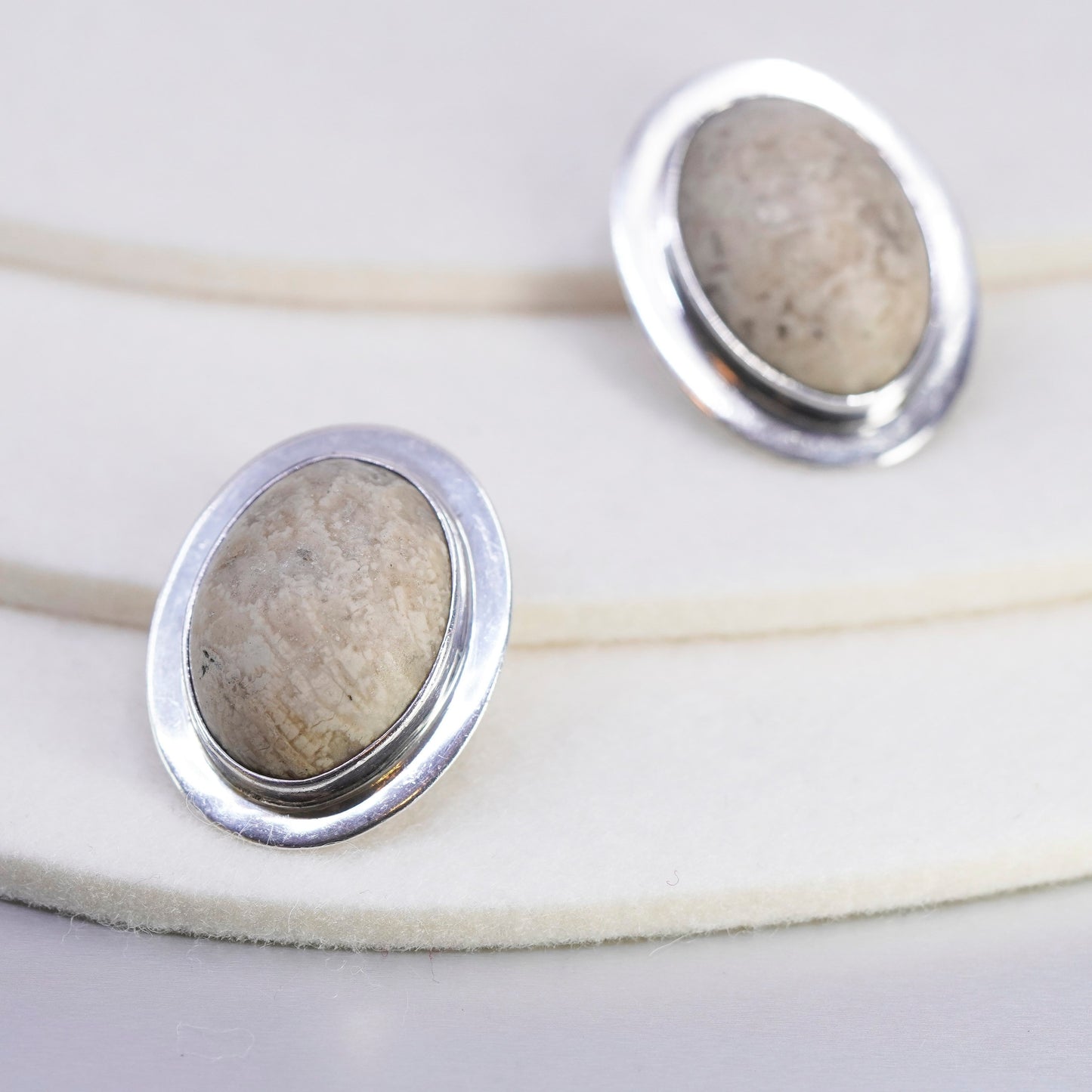 AKR Amy Kahn Russell 925 silver handmade earrings, oval clip on w/ ivory jasper