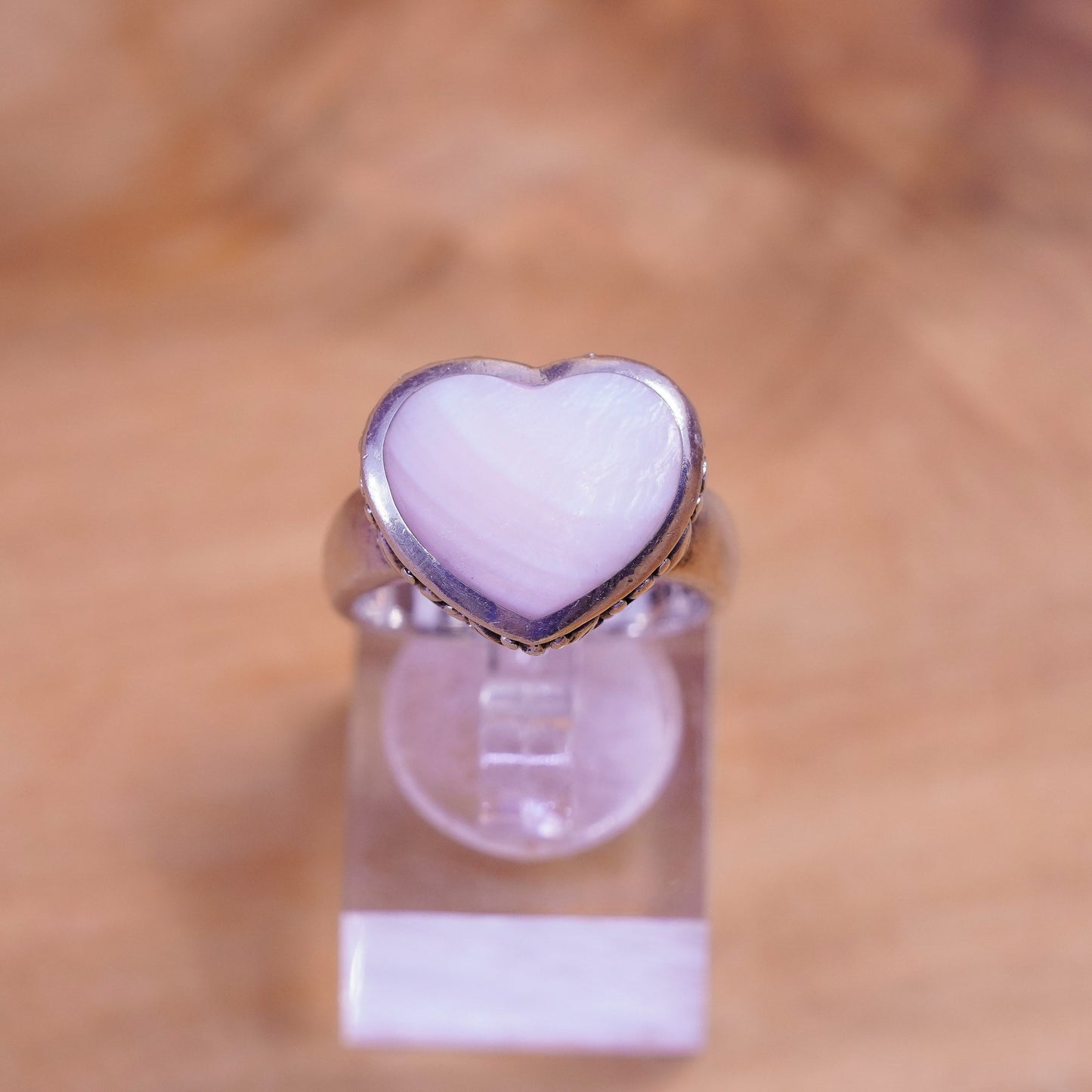 Size 7, vintage Sterling 925 silver handmade ring with pink mother of pearl