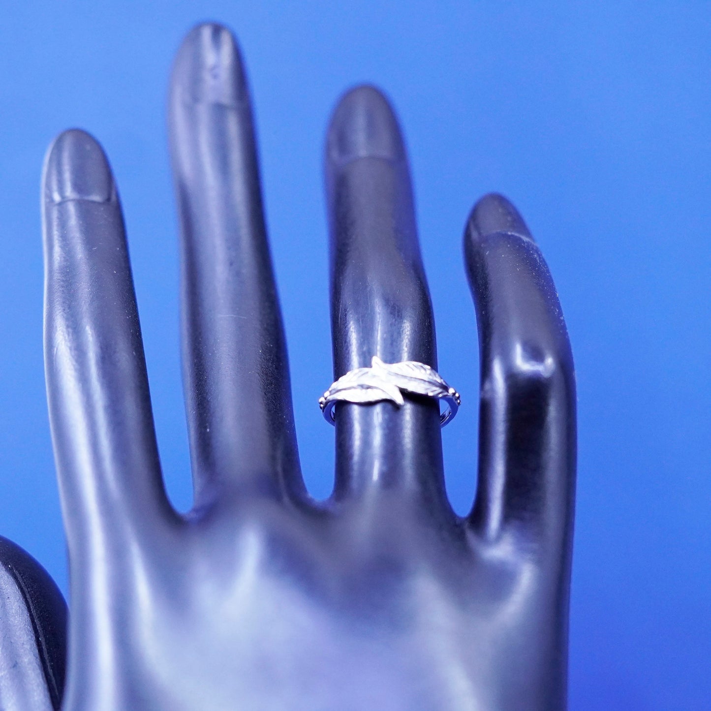 Size 4.5, vintage Sterling silver handmade ring, 925 feather open band