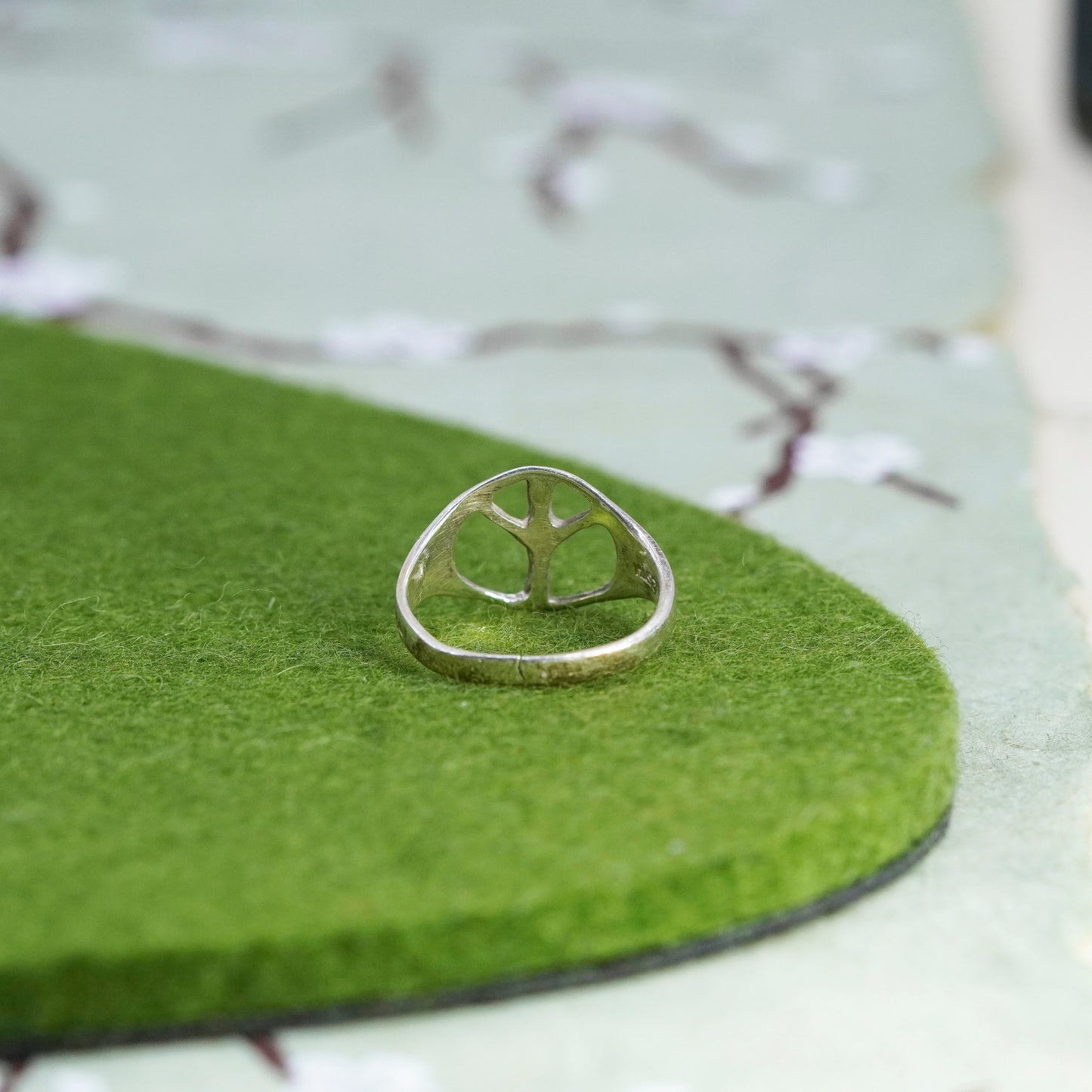 Size 5.75, vintage sterling silver handmade entwined ring 925 Peace symbol band