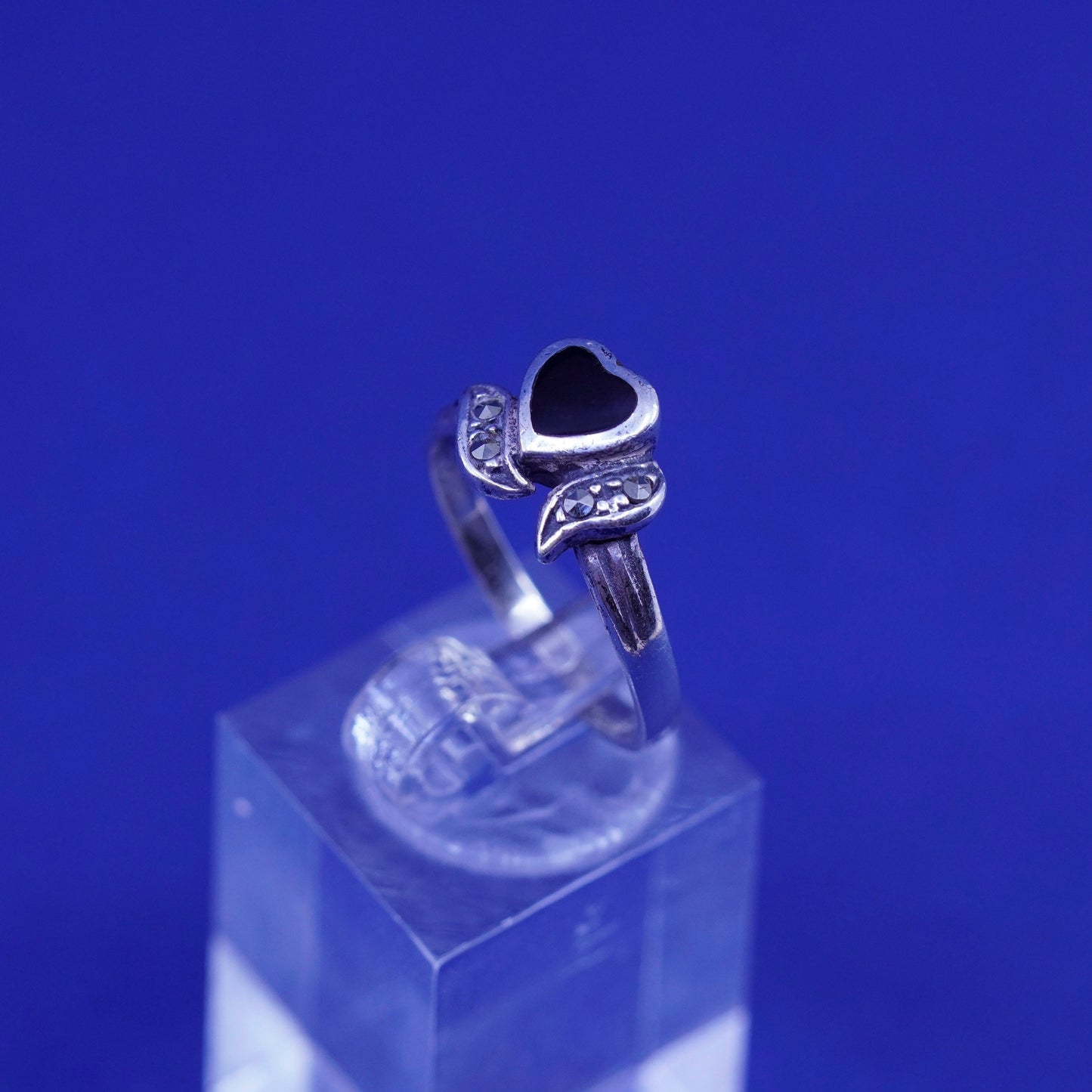 Size 7, vtg Sterling 925 silver handmade ring band black heart onyx marcasite