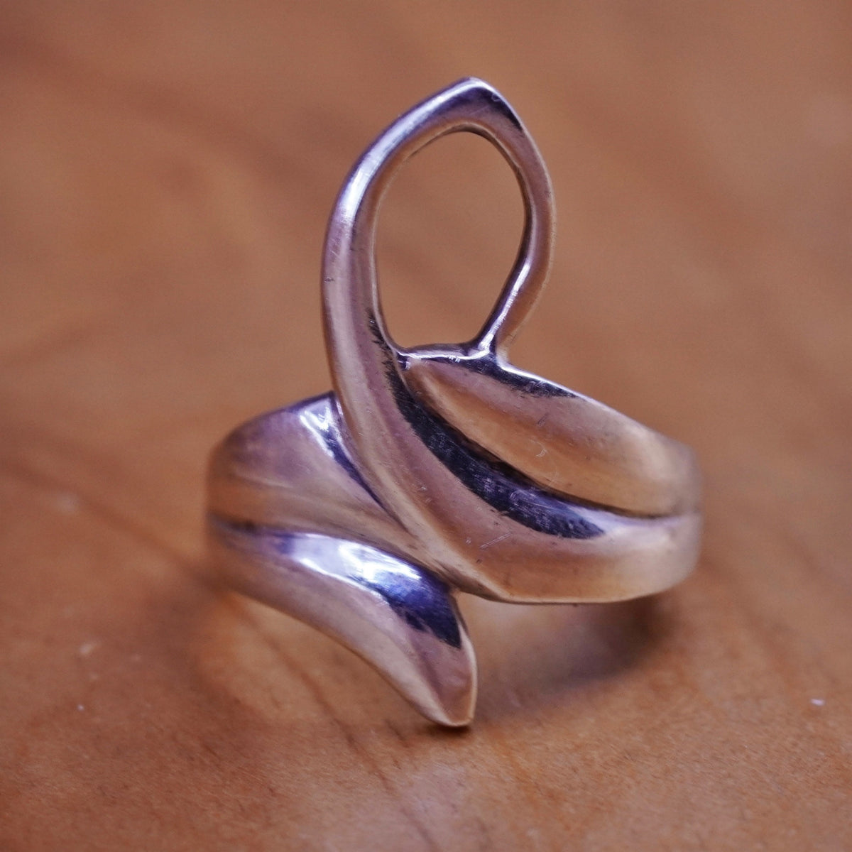 Size 6, vintage Sterling silver handmade ring, Modern 925 wavy band