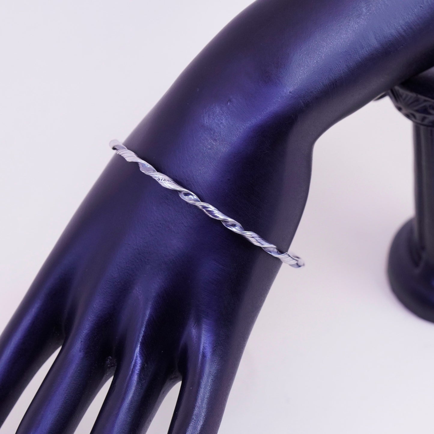 7.75”, vtg sterling silver handmade bracelet, Mexico 925 twisted cable bangle