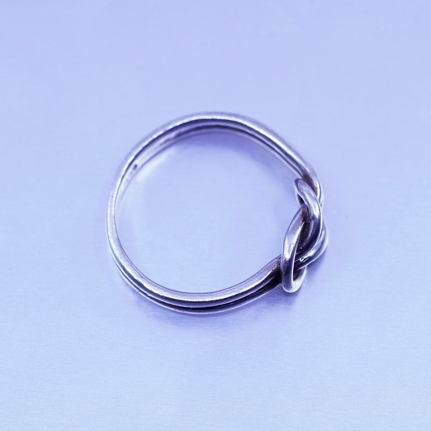 Size 8.5, vintage Sterling 925 silver handmade ring, knotted band