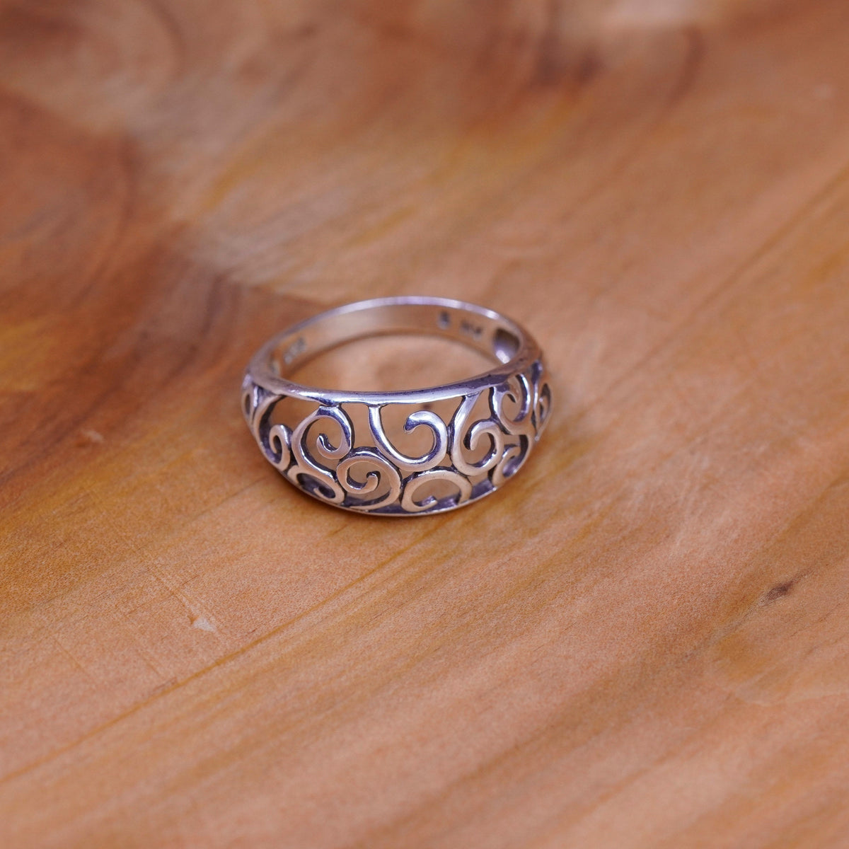 Size 8, Sterling silver handmade ring, southwestern, 925 filigree swirl band