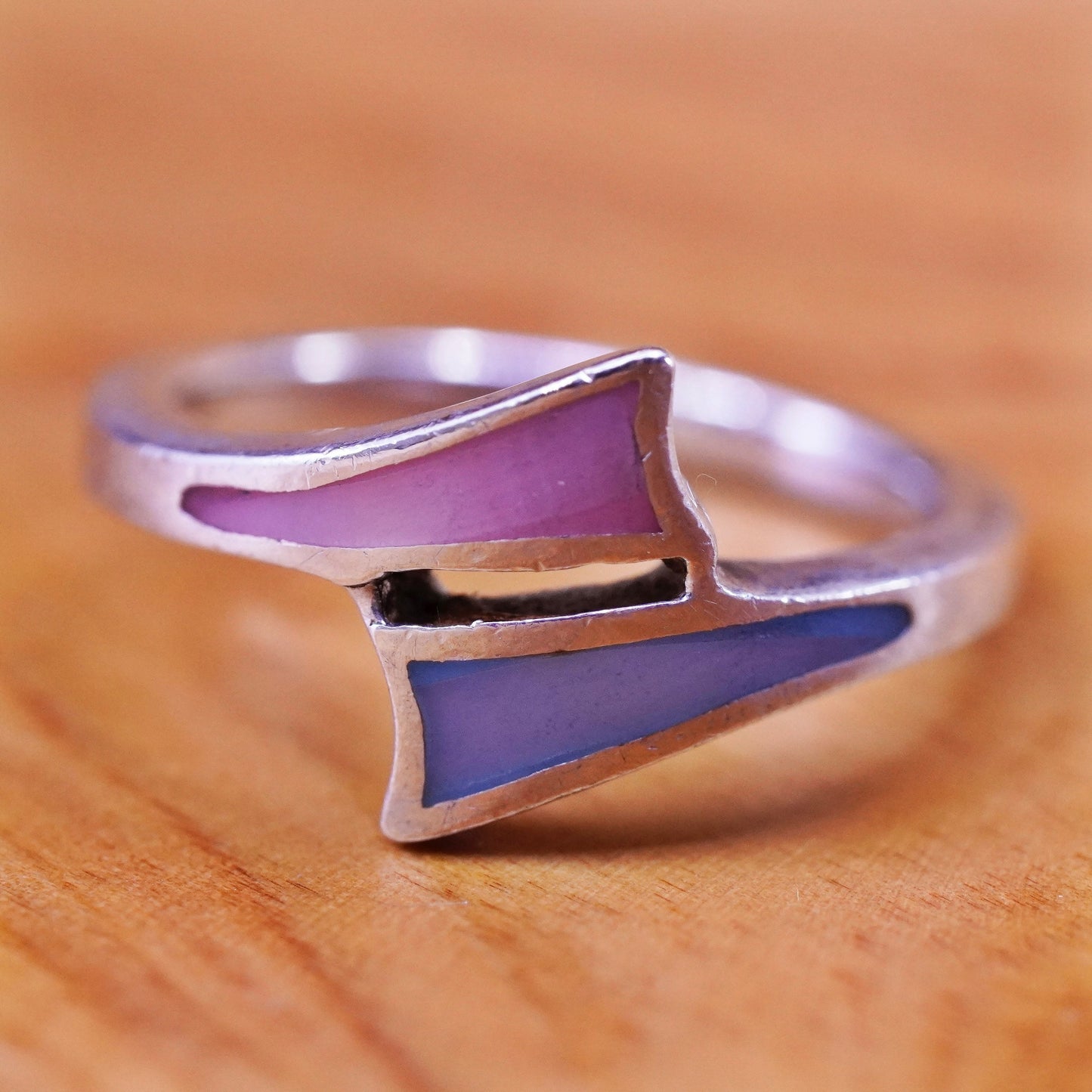 Size 6, Sterling 925 silver handmade ring band with pink blue mother of pearl