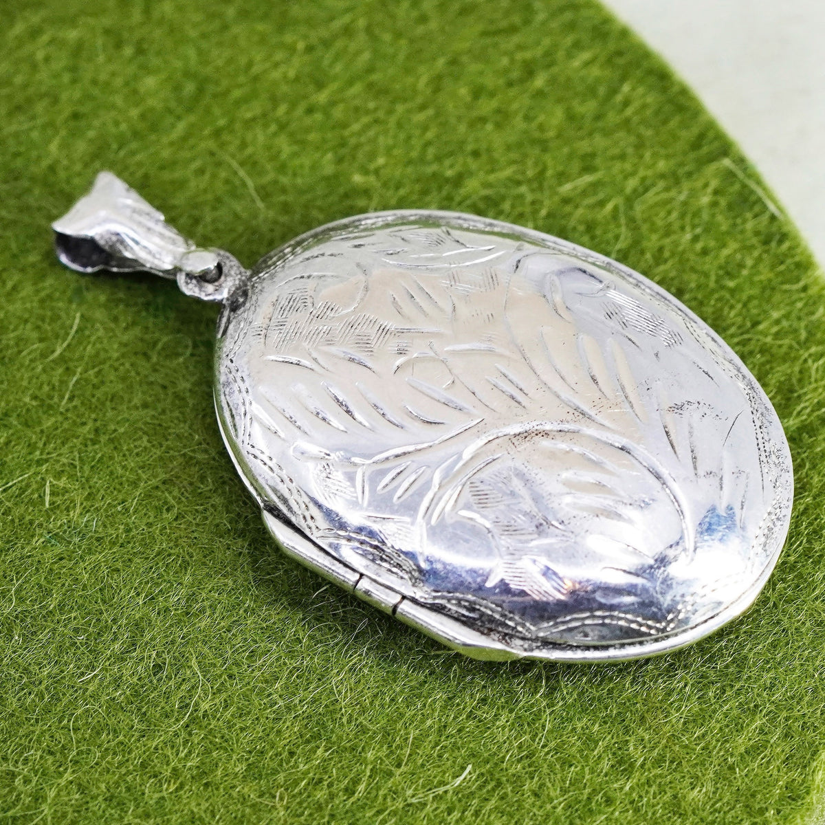 Vintage Sterling silver oval pendant, 925 floral handmade photo locket charm