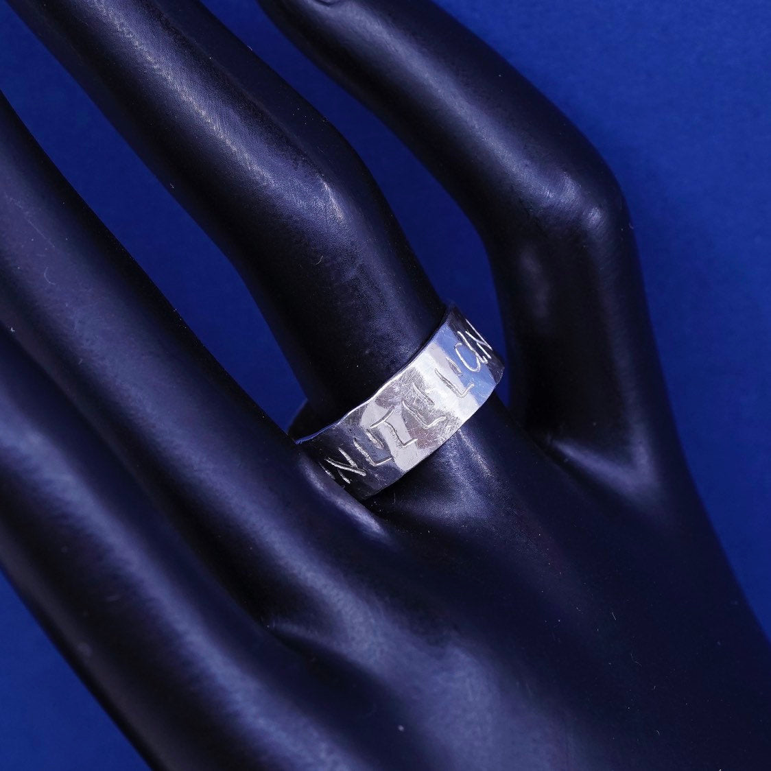 sz 7, vtg Sterling silver handmade ring, 925 band w/ Hammered